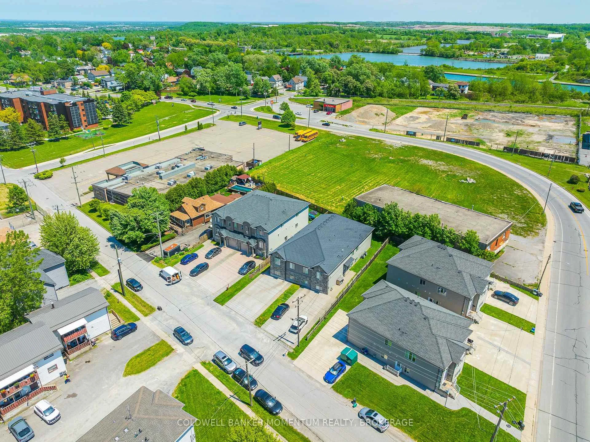 Photo 28 of 44 Cleveland Street, Thorold, Thorold Downtown — HOMEH