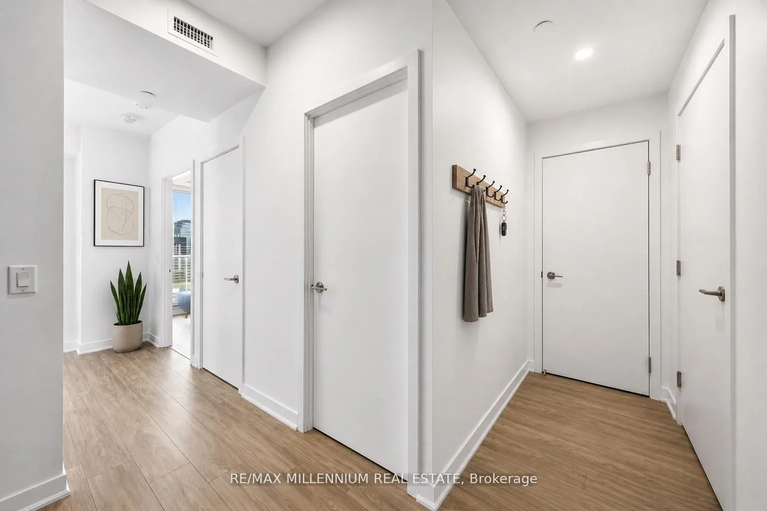 Photo 8 of Unit 1312, 120 Parliment Street, Toronto, South Riverdale — HOMEH