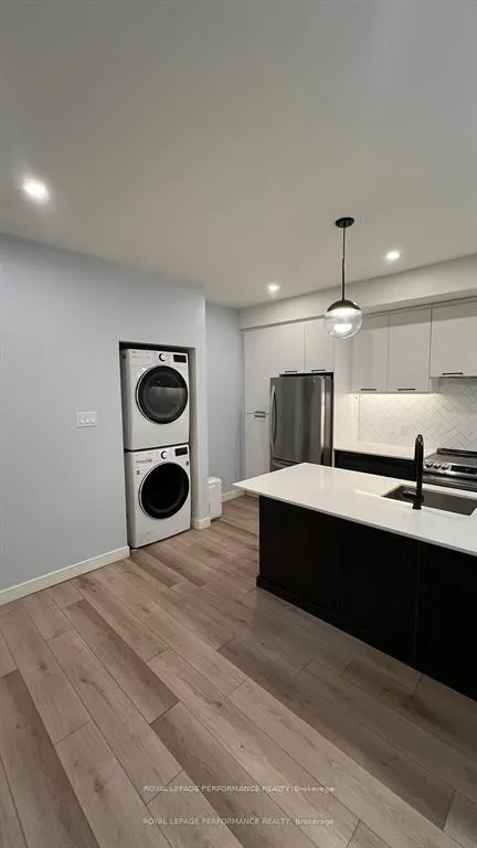 Photo 9 of 189 Unit A Stanley Avenue, Ottawa, New Edinburgh — HOMEH