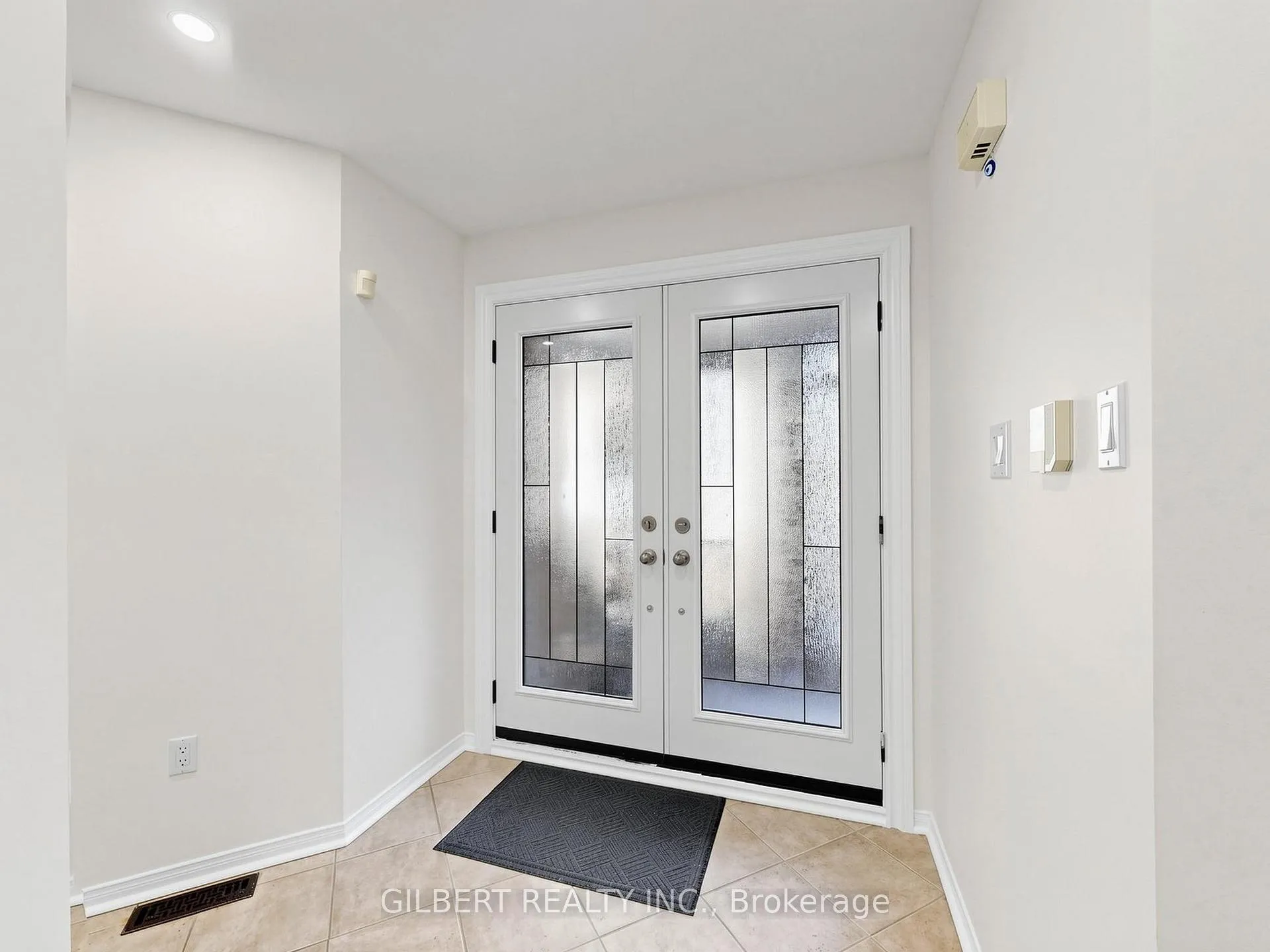 Photo 2 of 90 Chiswick Crescent, Aurora, Aurora Highlands — HOMEH