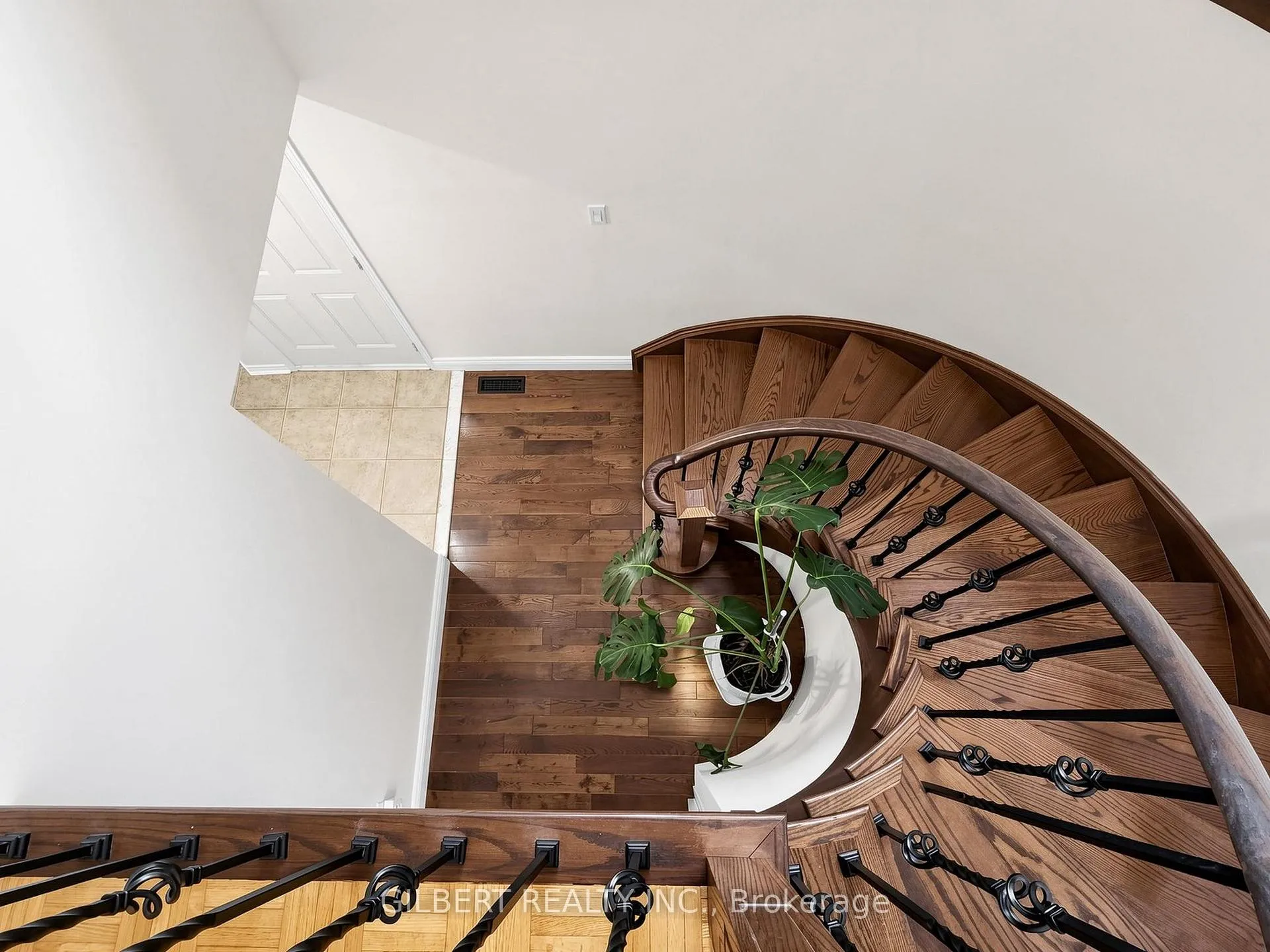 Photo 11 of 90 Chiswick Crescent, Aurora, Aurora Highlands — HOMEH