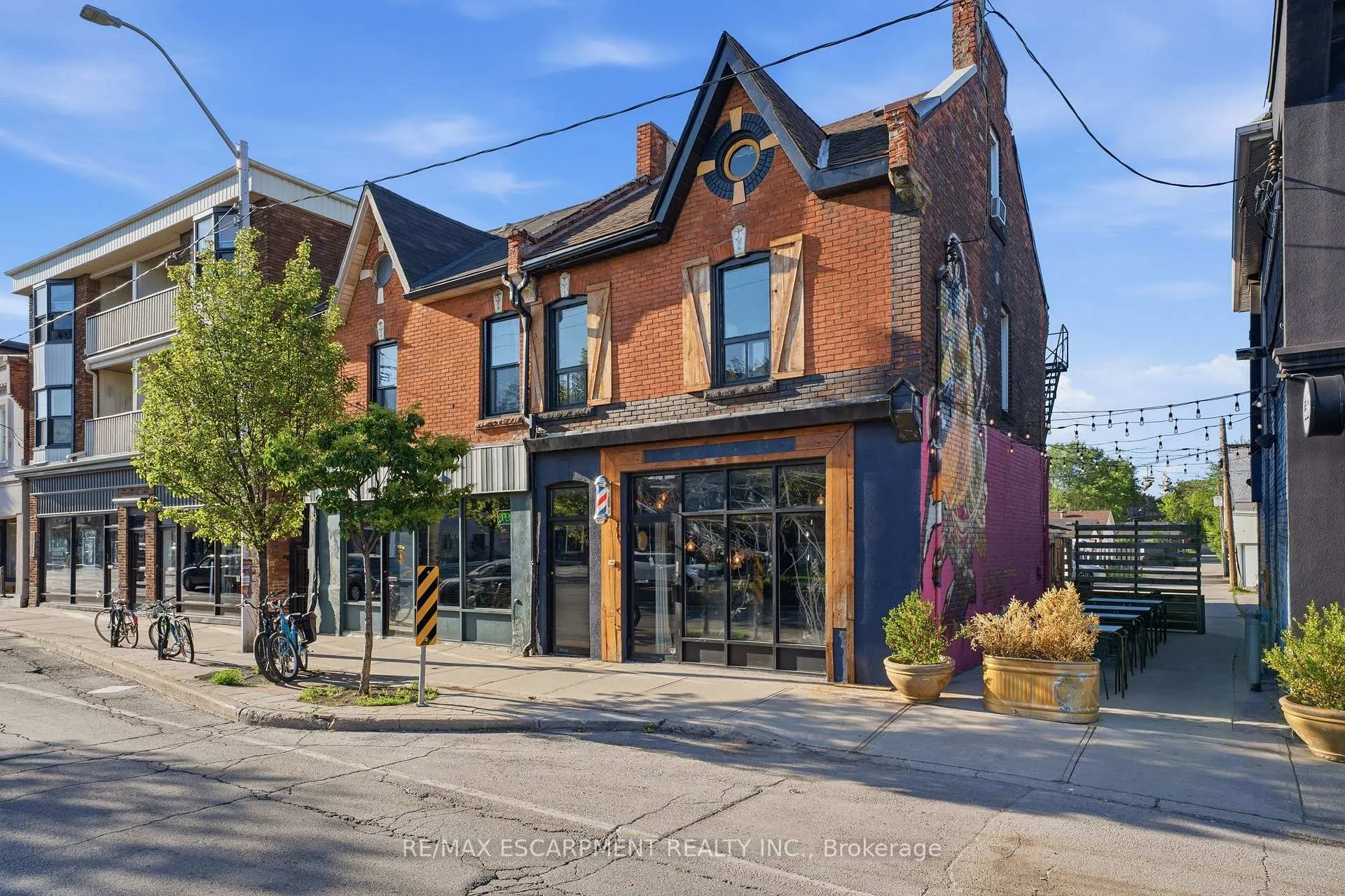 Photo 1 of 355 Barton Street E, Hamilton, Landsdale — HOMEH