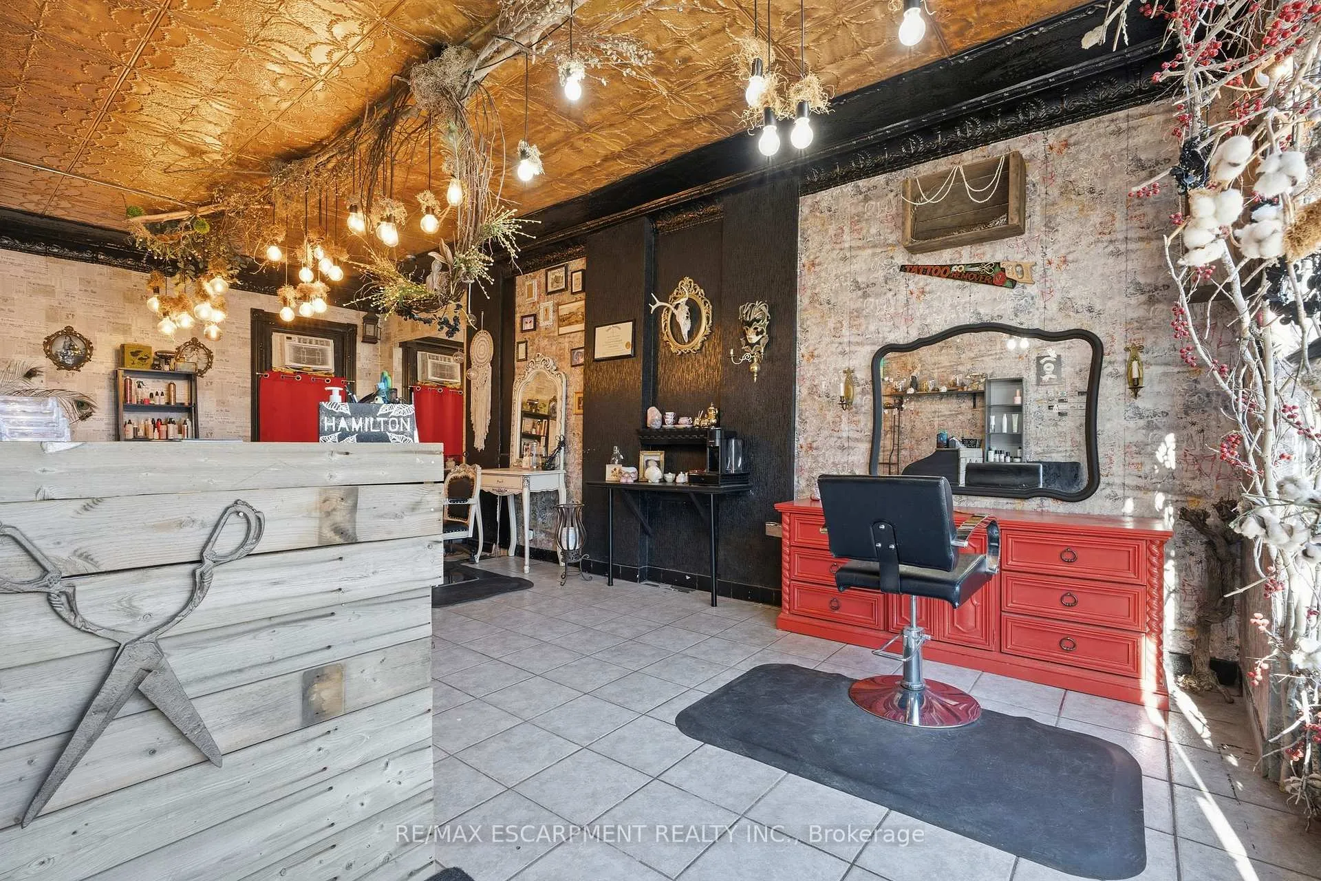 Photo 4 of 355 Barton Street E, Hamilton, Landsdale — HOMEH