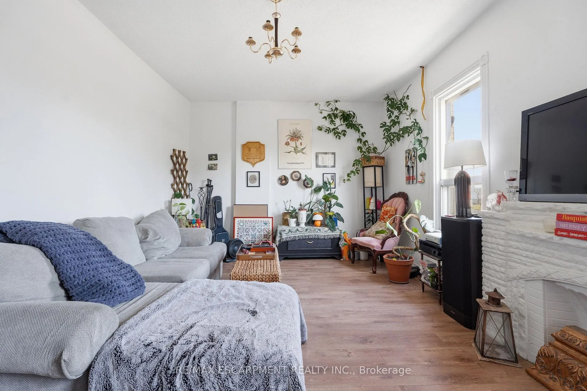 Photo 18 of 355 Barton Street E, Hamilton, Landsdale — HOMEH