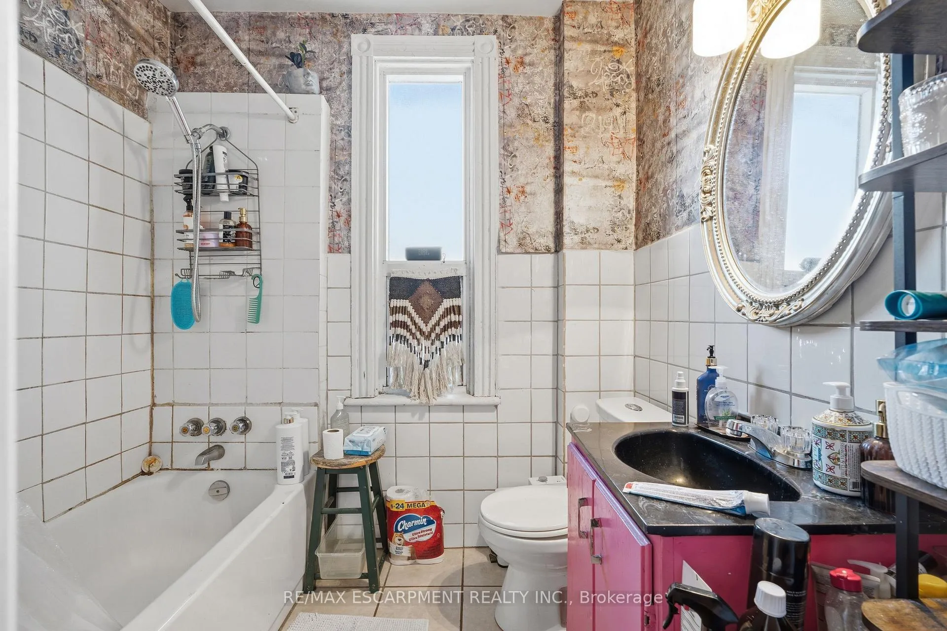 Photo 24 of 355 Barton Street E, Hamilton, Landsdale — HOMEH