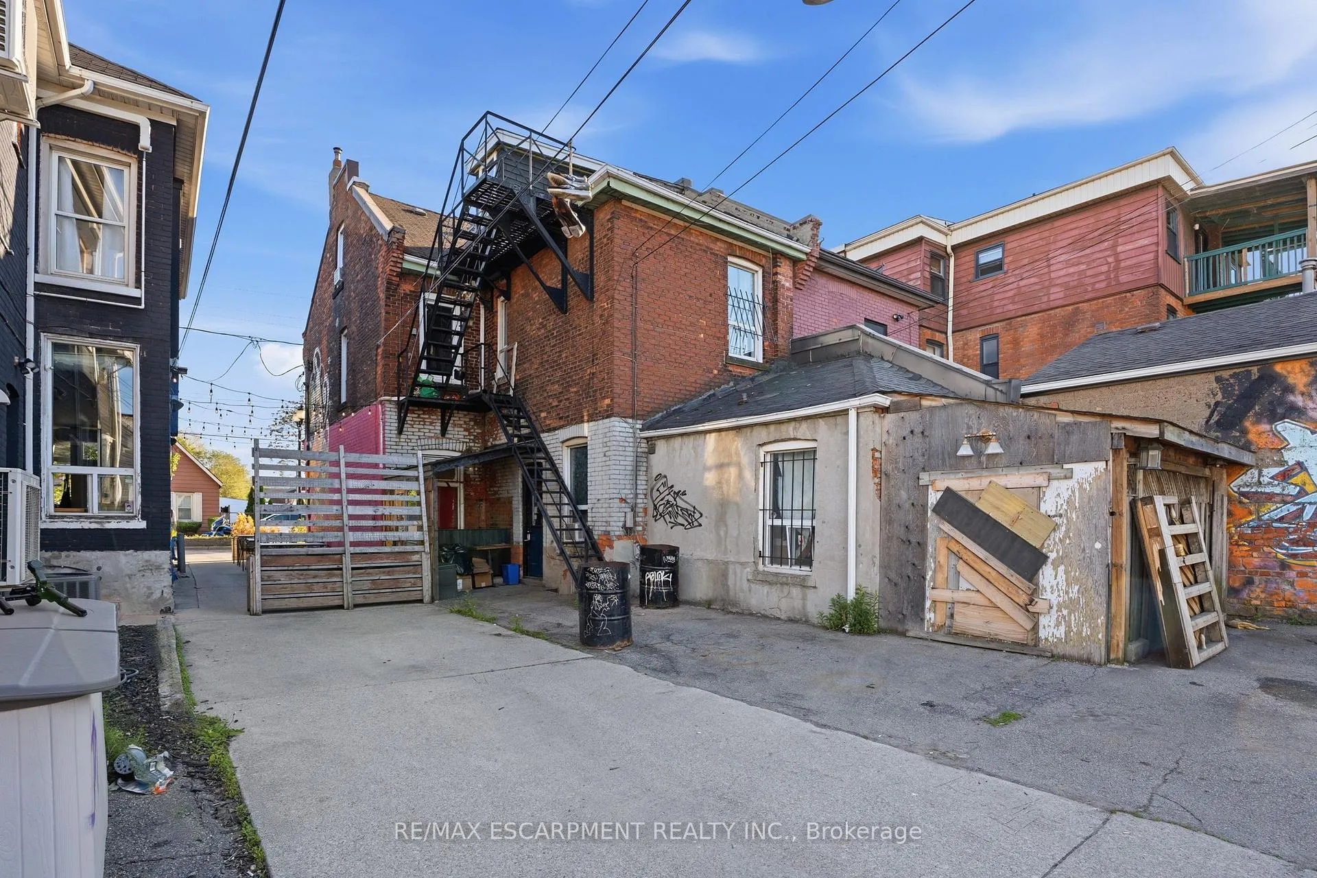 Photo 30 of 355 Barton Street E, Hamilton, Landsdale — HOMEH