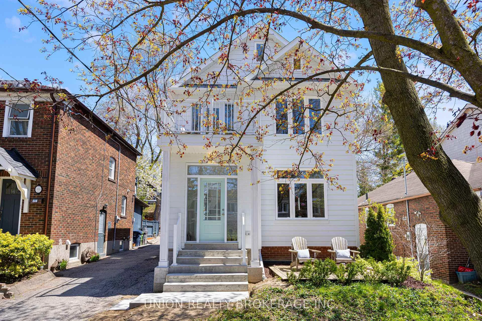 Photo 1 of 273 Lee Avenue, Toronto, The Beaches — HOMEH