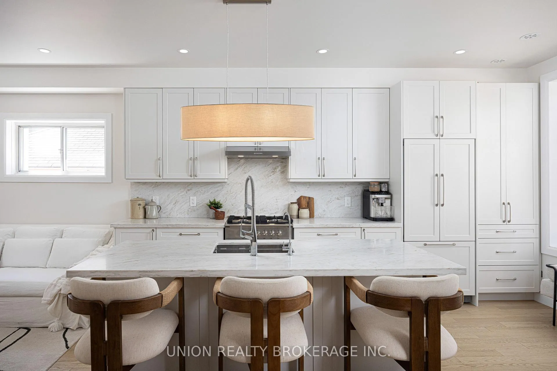 Photo 6 of 273 Lee Avenue, Toronto, The Beaches — HOMEH