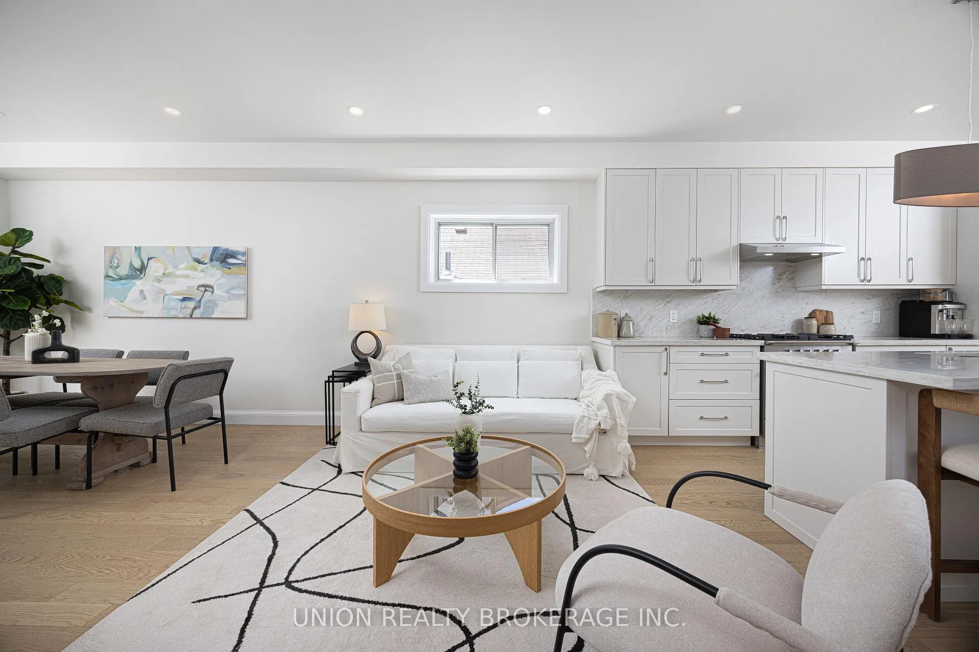 Photo 9 of 273 Lee Avenue, Toronto, The Beaches — HOMEH