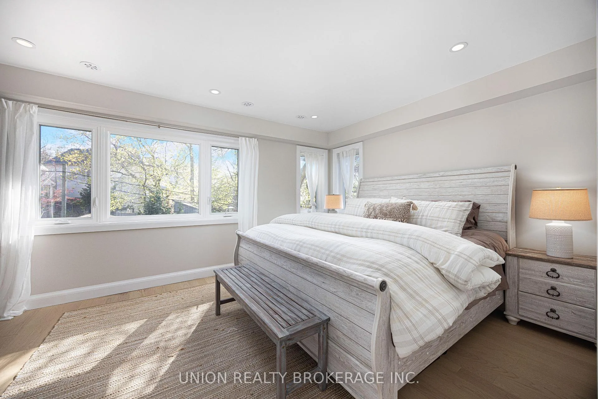 Photo 20 of 273 Lee Avenue, Toronto, The Beaches — HOMEH