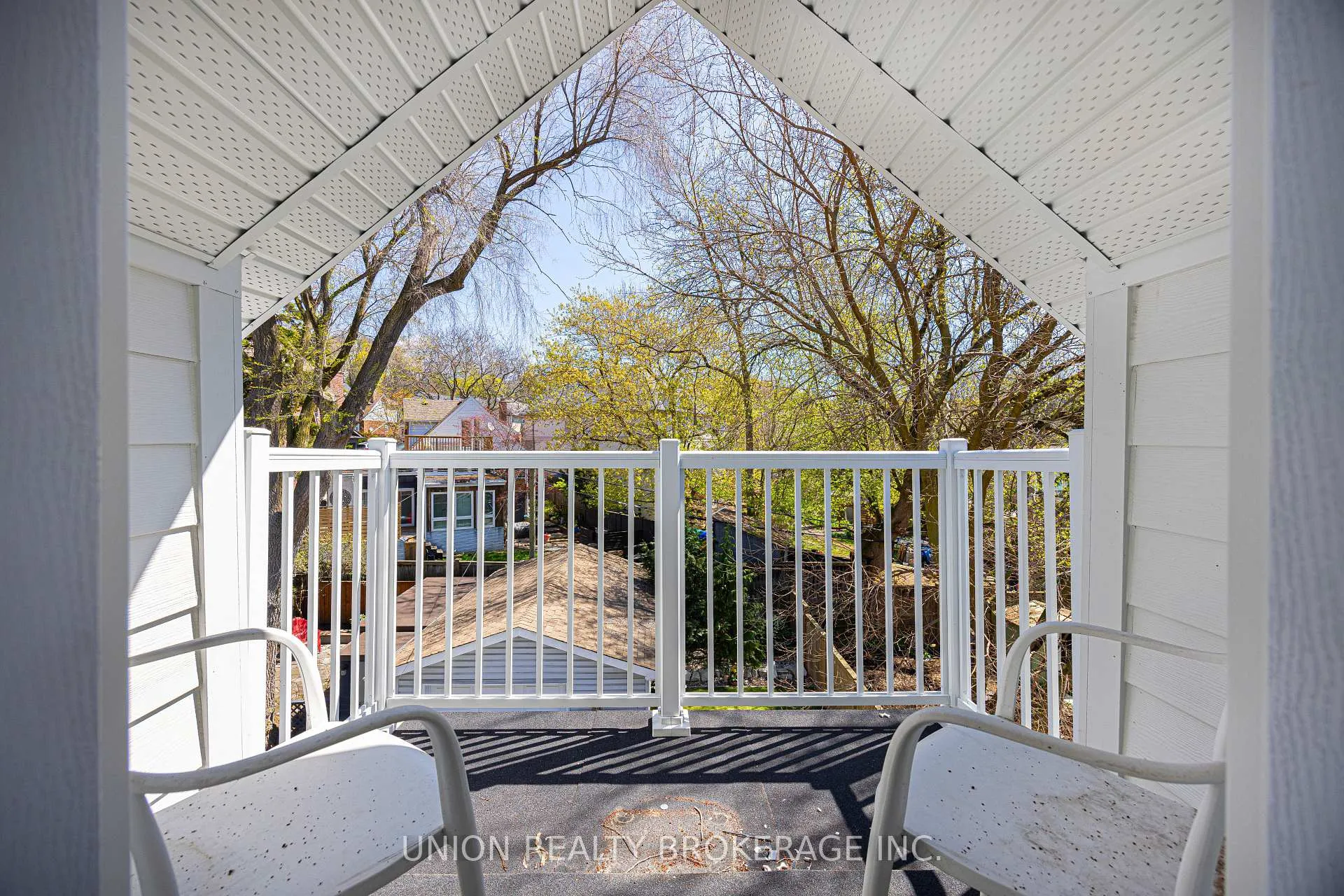 Photo 27 of 273 Lee Avenue, Toronto, The Beaches — HOMEH