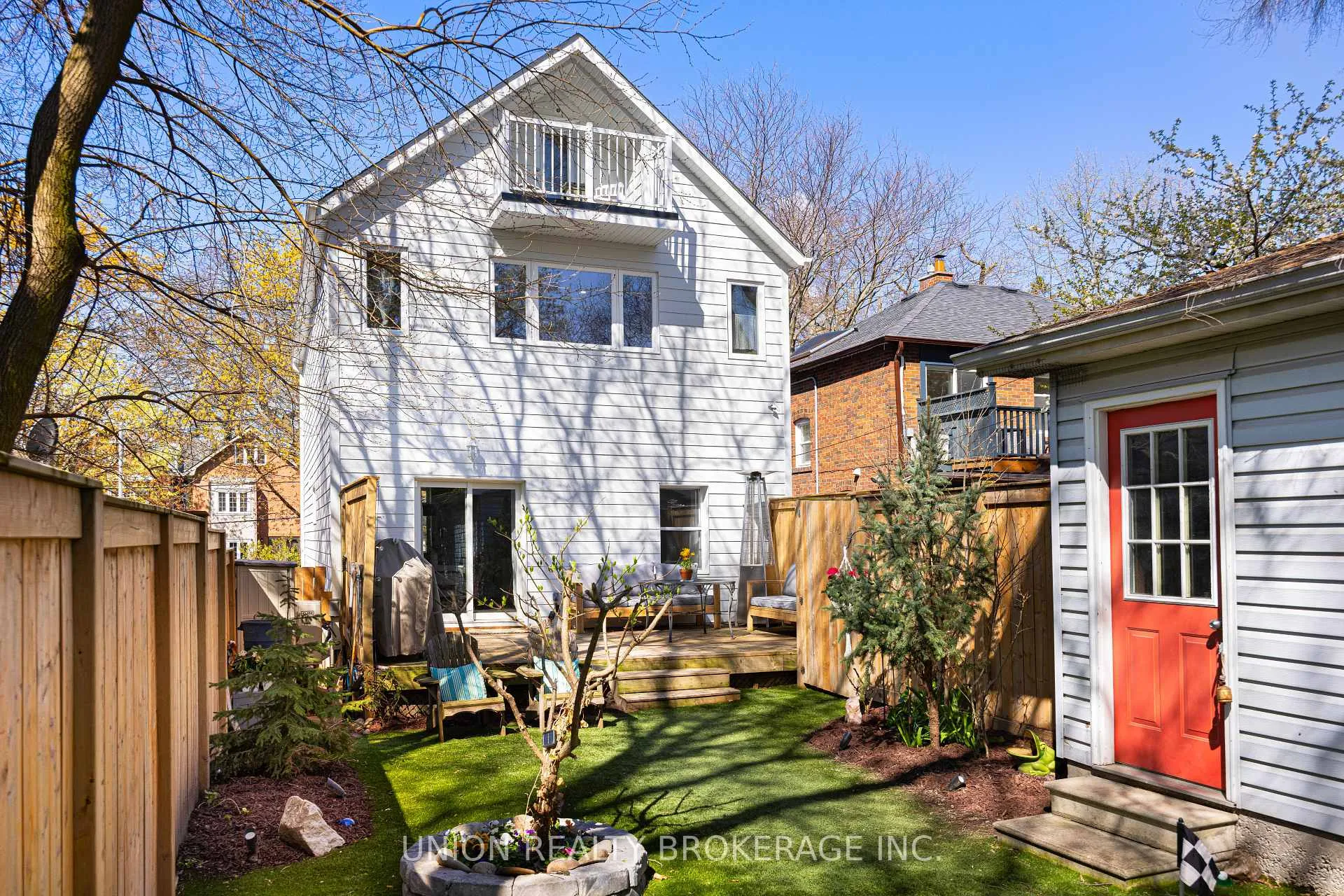 Photo 37 of 273 Lee Avenue, Toronto, The Beaches — HOMEH