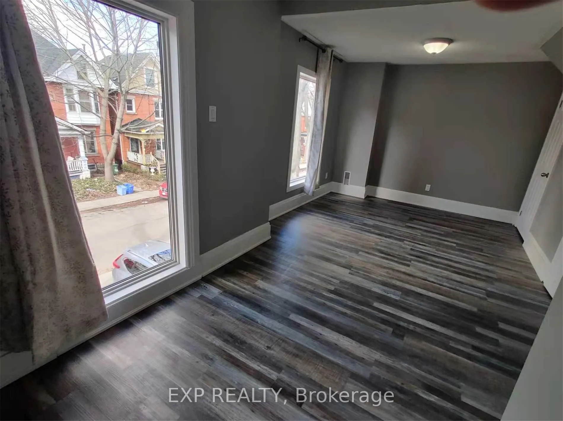 Photo 5 of 97 Ontario Avenue, Hamilton, Stinson — HOMEH