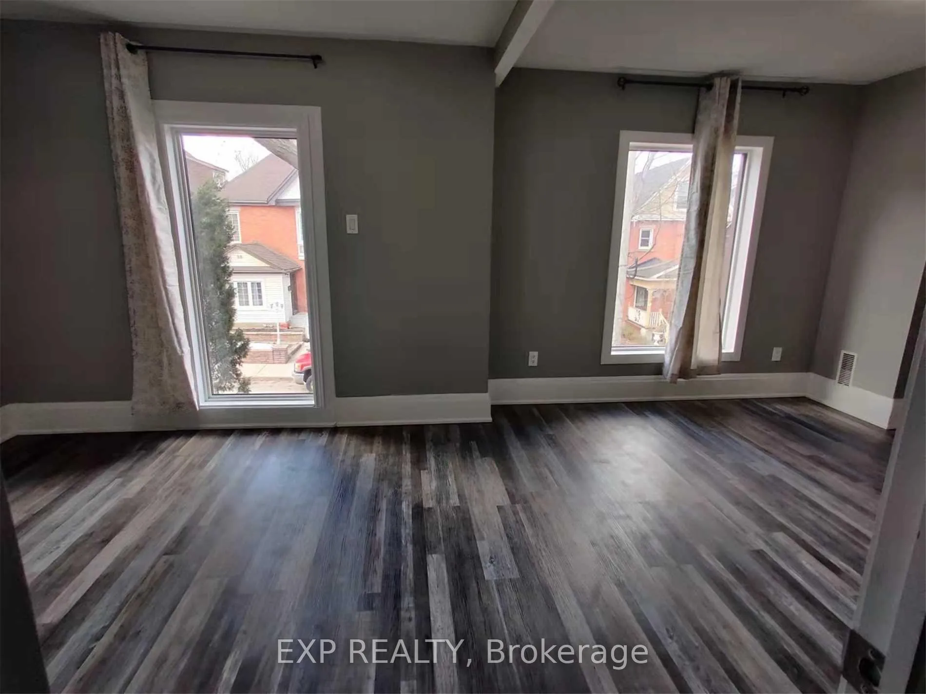 Photo 6 of 97 Ontario Avenue, Hamilton, Stinson — HOMEH