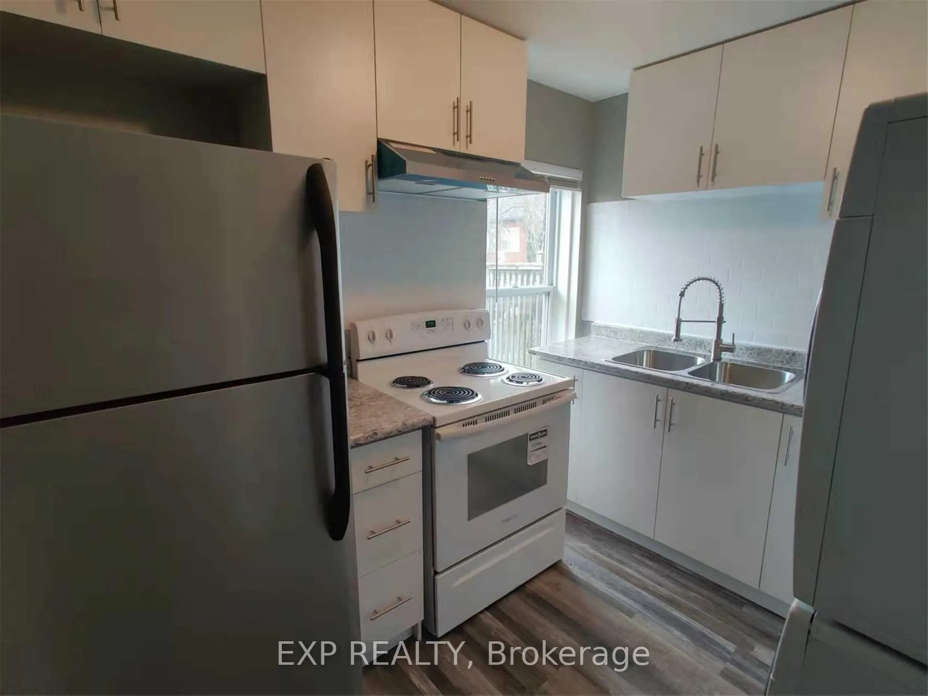 Photo 9 of 97 Ontario Avenue, Hamilton, Stinson — HOMEH