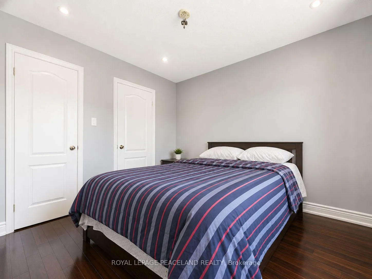 Photo 10 of 65 Tanglemere Crescent, Brampton, Fletcher's Meadow — HOMEH