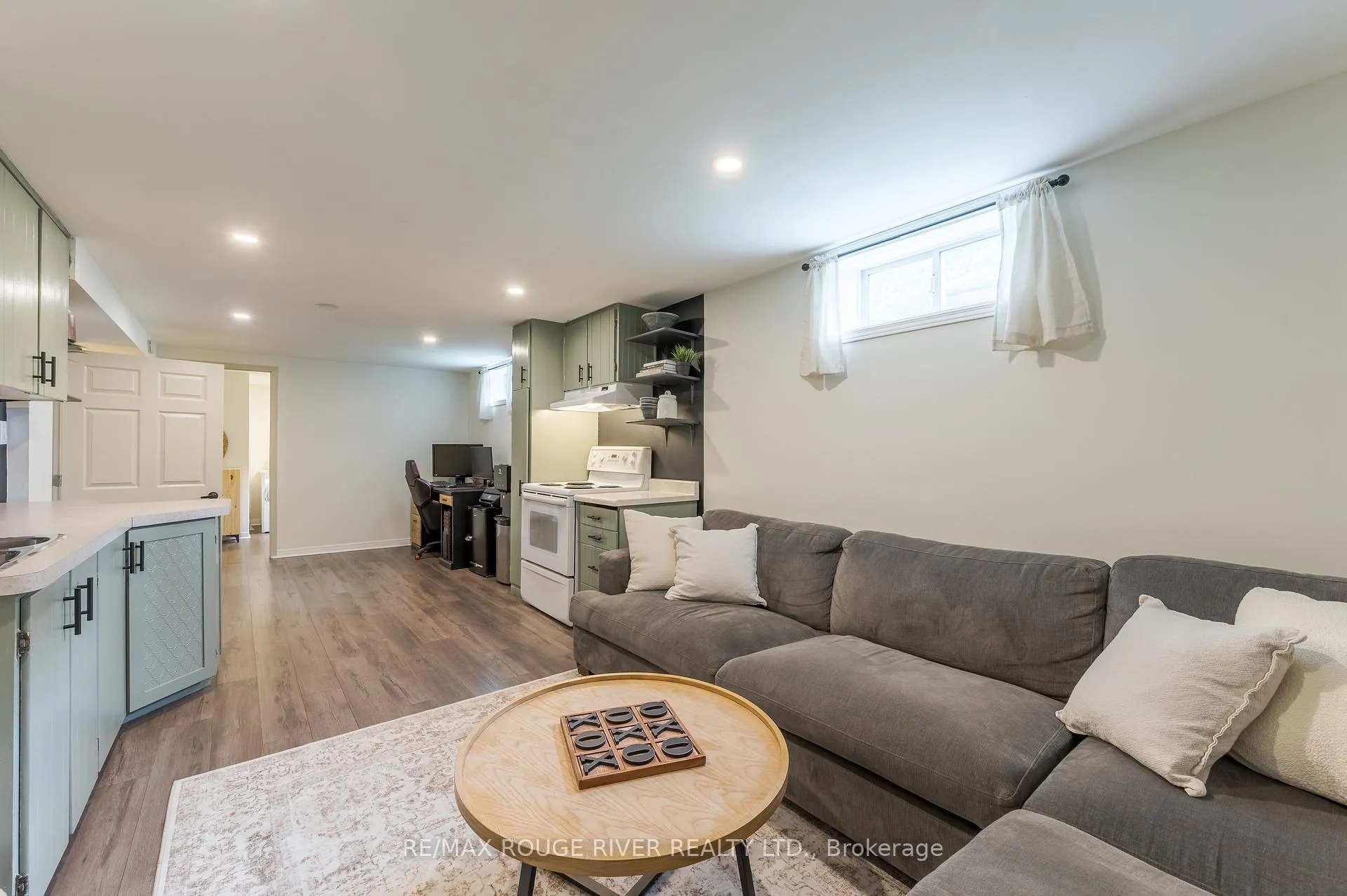 Photo 27 of 473 Cordach Crescent, Peterborough, Town Ward 3 — HOMEH