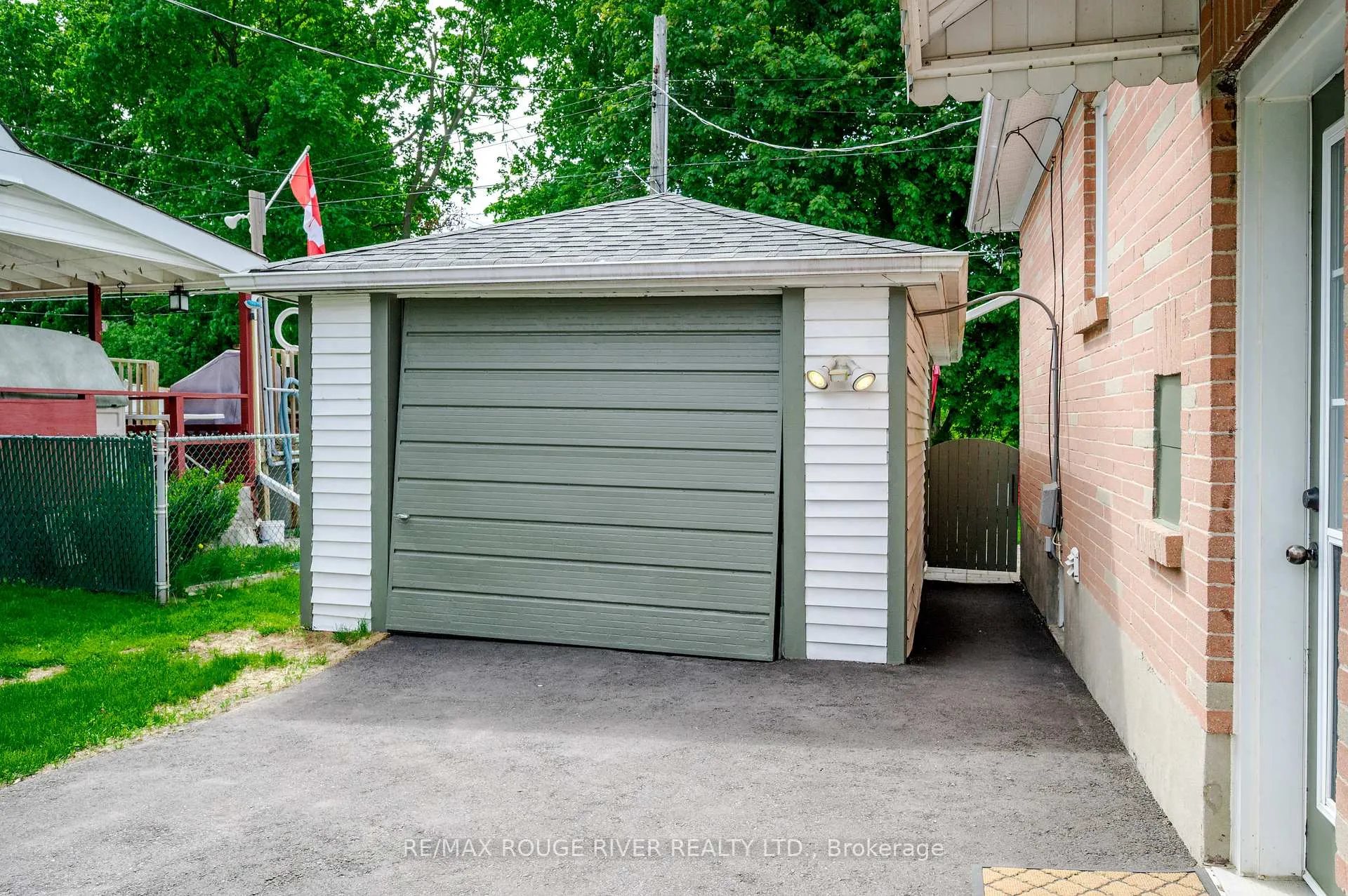Photo 33 of 473 Cordach Crescent, Peterborough, Town Ward 3 — HOMEH