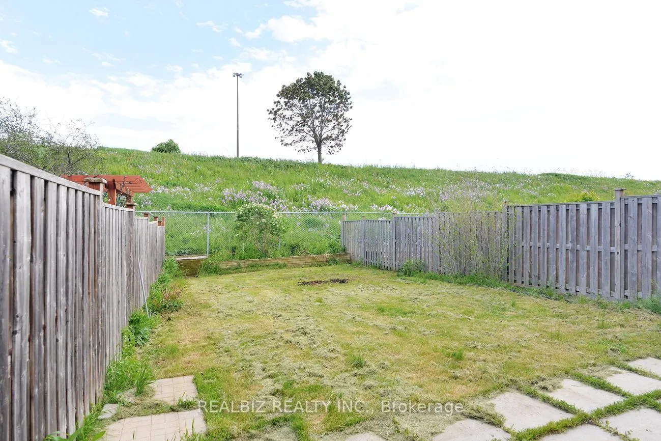 Photo 30 of 627 Caboto Trail, Markham, Village Green-South Unionville — HOMEH
