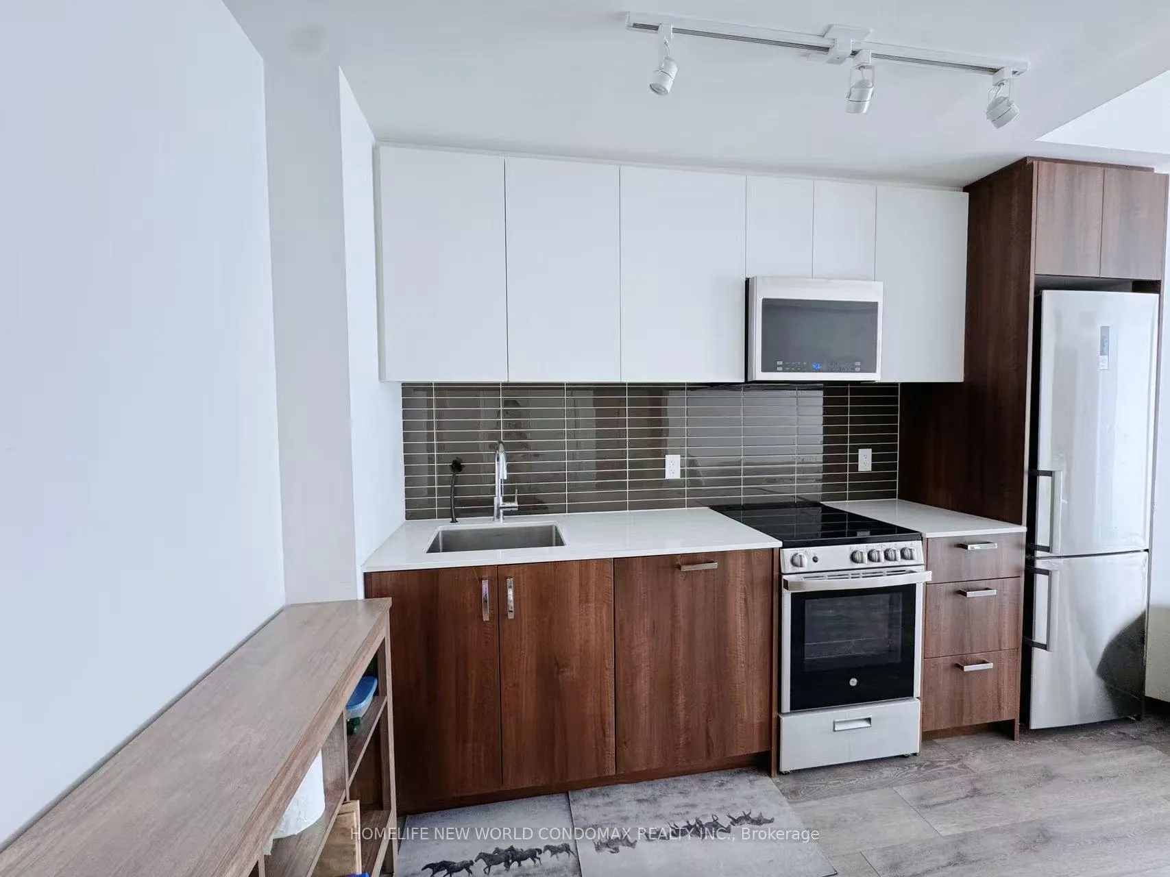 Photo 4 of Unit 609, 1787 St. Clair Avenue W, Toronto, Weston-Pellam Park — HOMEH