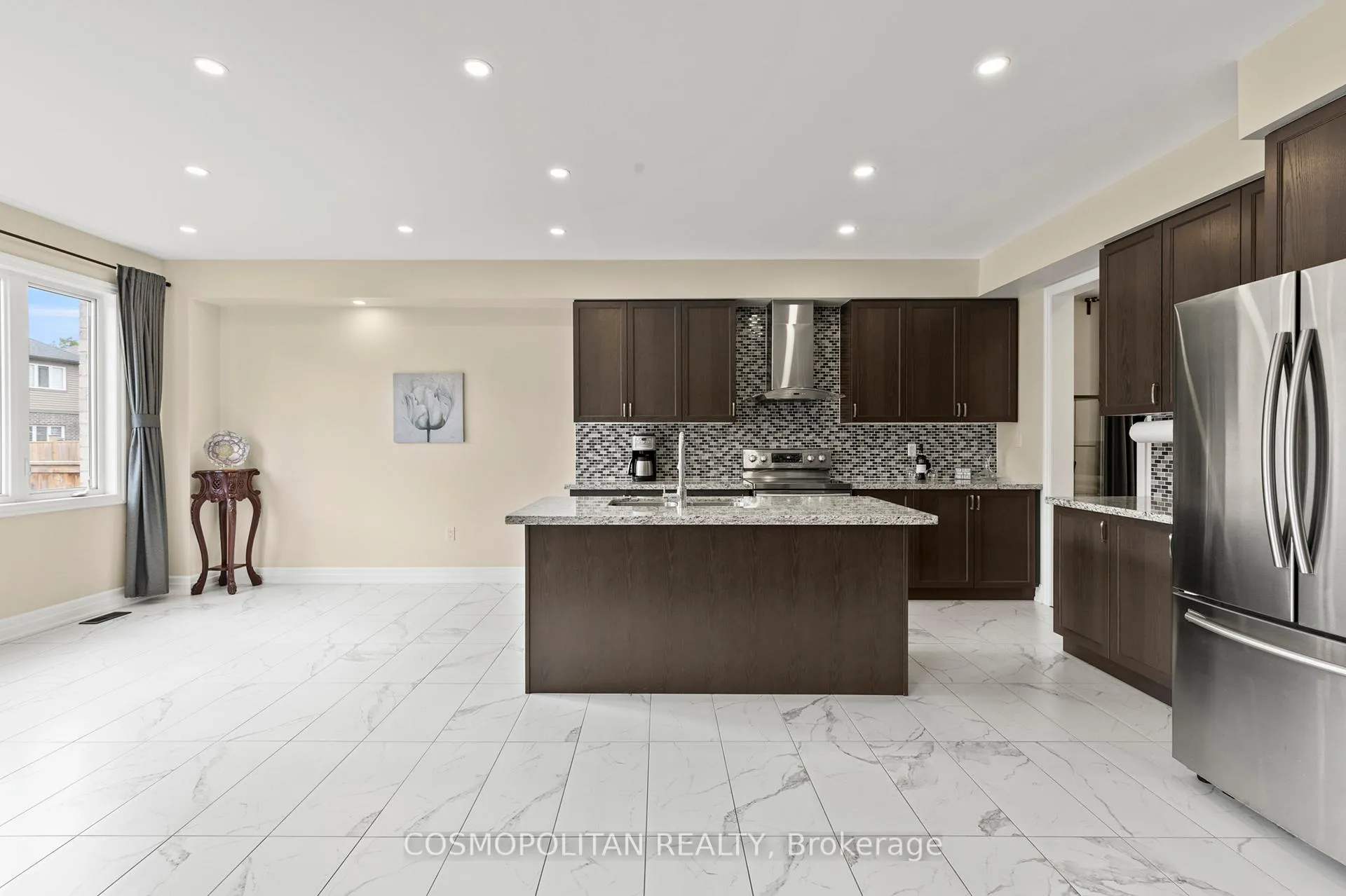 Photo 8 of 4500 Eclipse Way, Niagara Falls, Lyons Creek — HOMEH