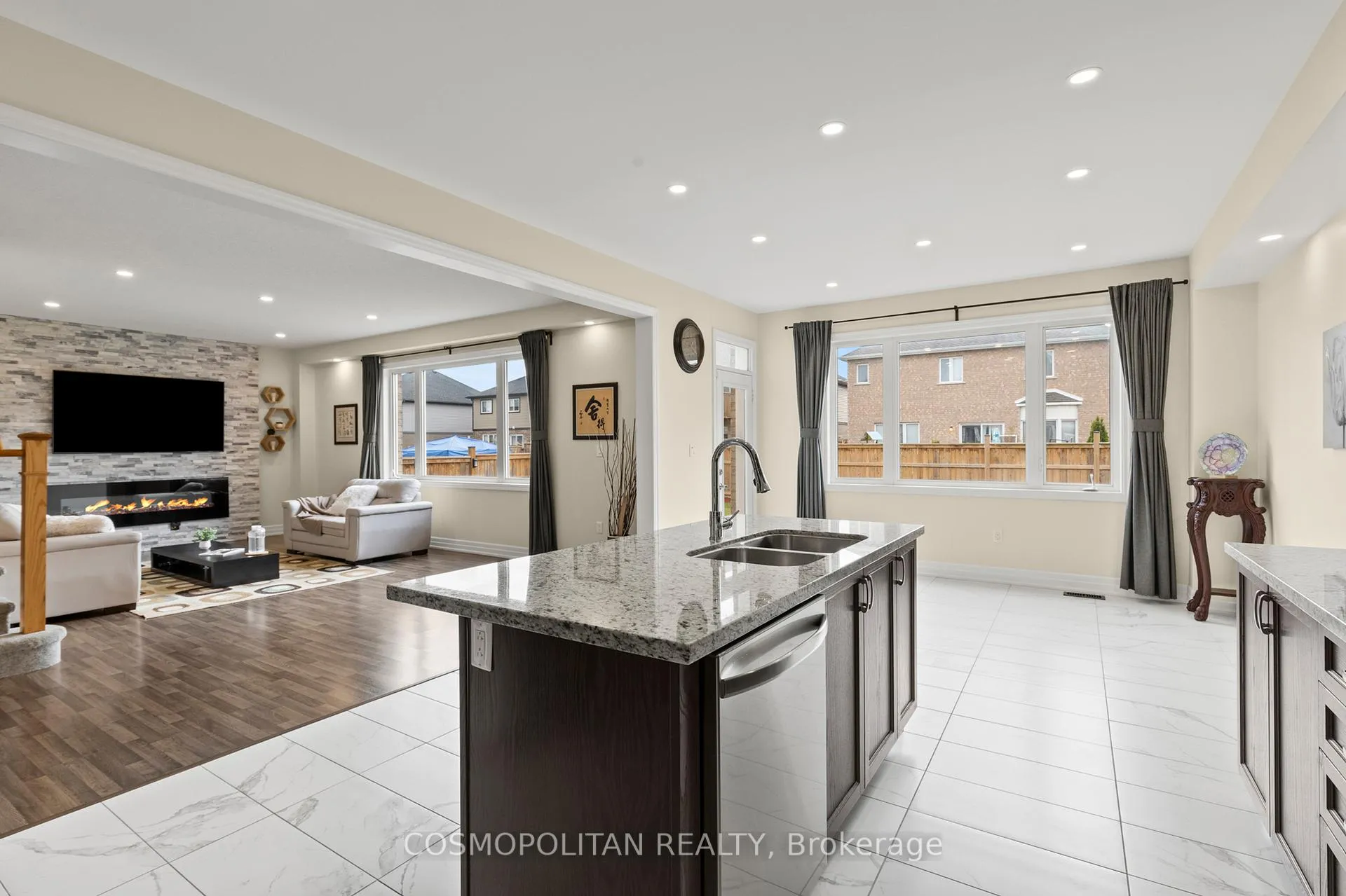 Photo 12 of 4500 Eclipse Way, Niagara Falls, Lyons Creek — HOMEH