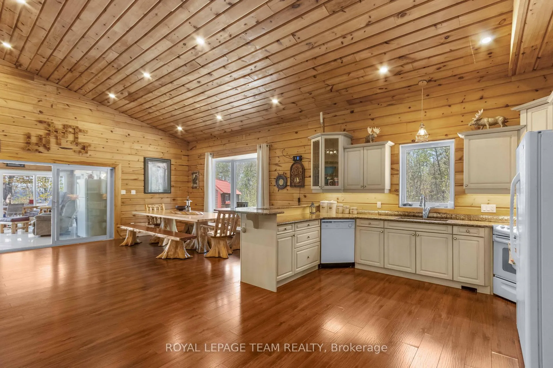 Photo 15 of 697 Curtiss Road, Madawaska Valley, Madawaska Valley — HOMEH