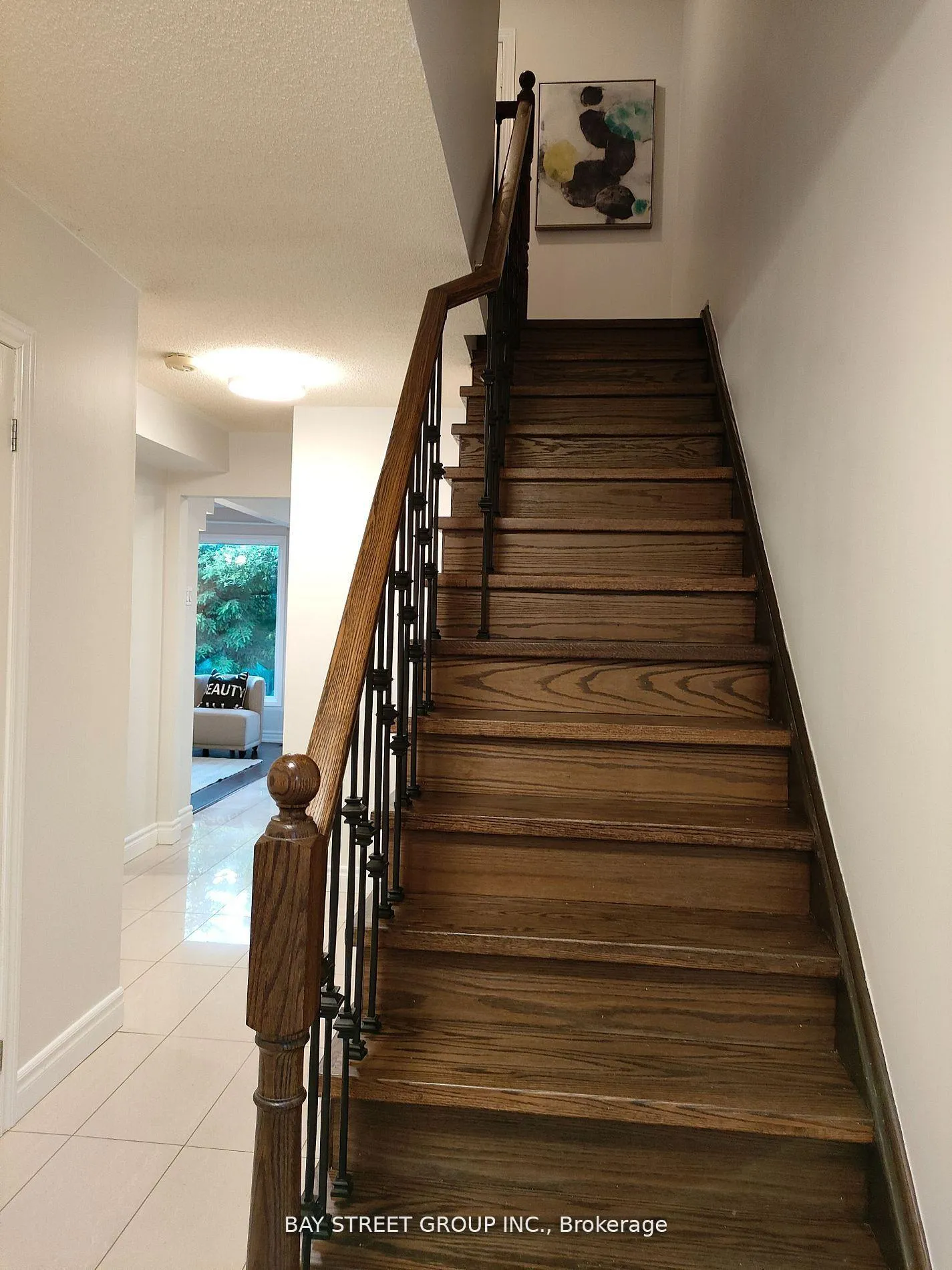 Photo 5 of 46 Hendon Road, Markham, Milliken Mills East — HOMEH