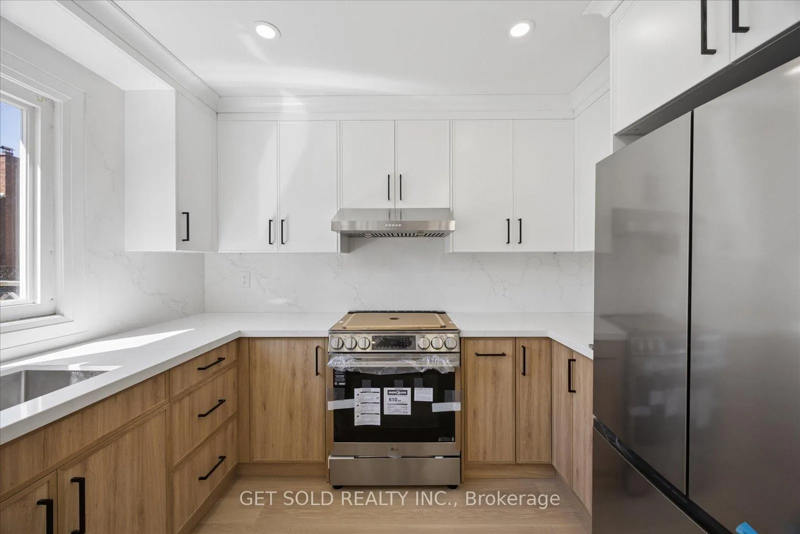 Photo 15 of 181 Brownridge Drive, Vaughan, Brownridge — HOMEH