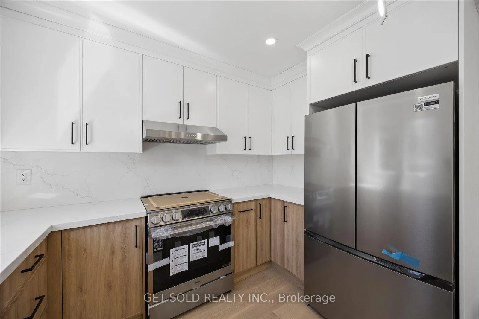 Photo 16 of 181 Brownridge Drive, Vaughan, Brownridge — HOMEH