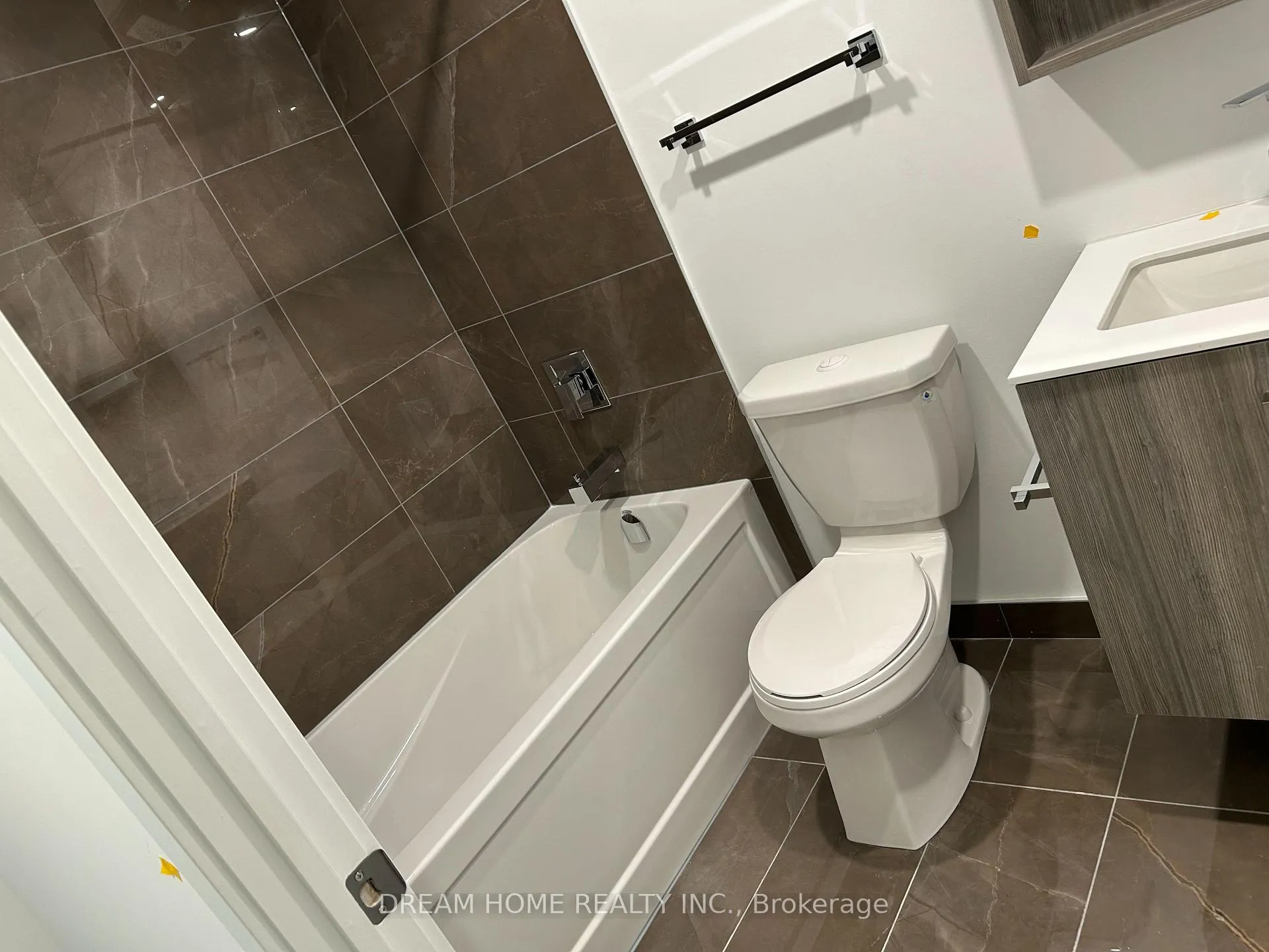 Photo 7 of Unit 2309, 88 Queen Street E, Toronto, Church-Yonge Corridor — HOMEH