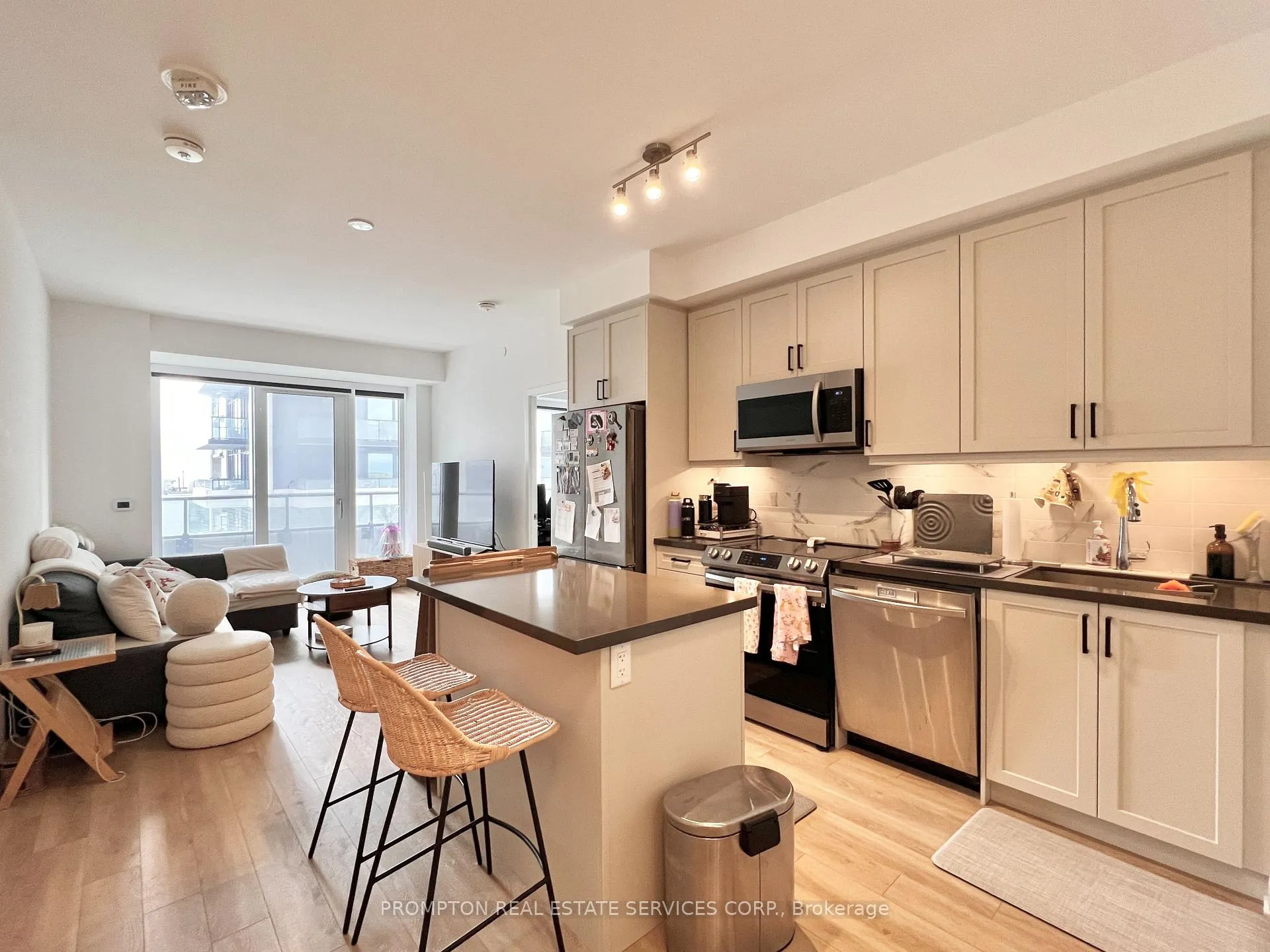 Photo 4 of Unit 1208, 95 Oneida Crescent, Richmond Hill, Langstaff — HOMEH