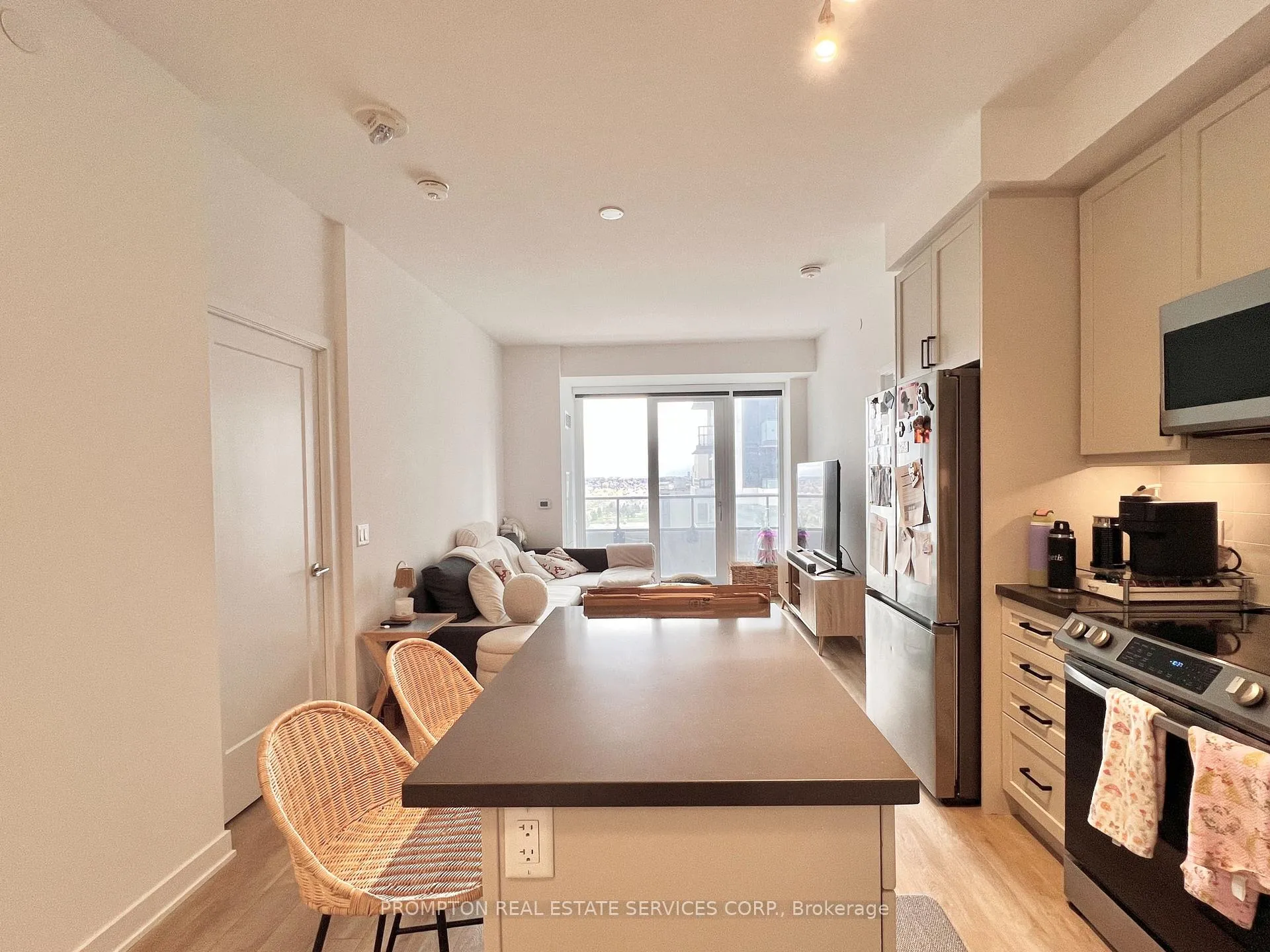 Photo 5 of Unit 1208, 95 Oneida Crescent, Richmond Hill, Langstaff — HOMEH