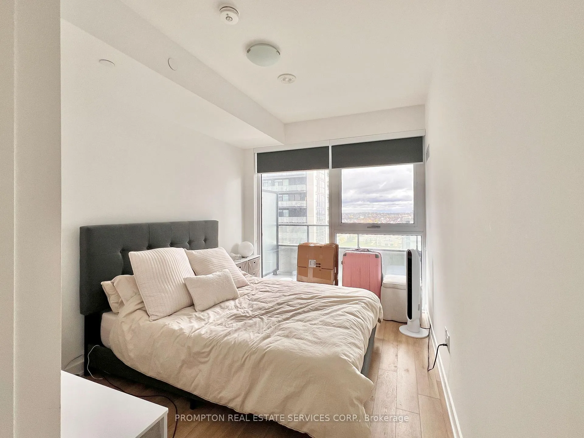 Photo 12 of Unit 1208, 95 Oneida Crescent, Richmond Hill, Langstaff — HOMEH