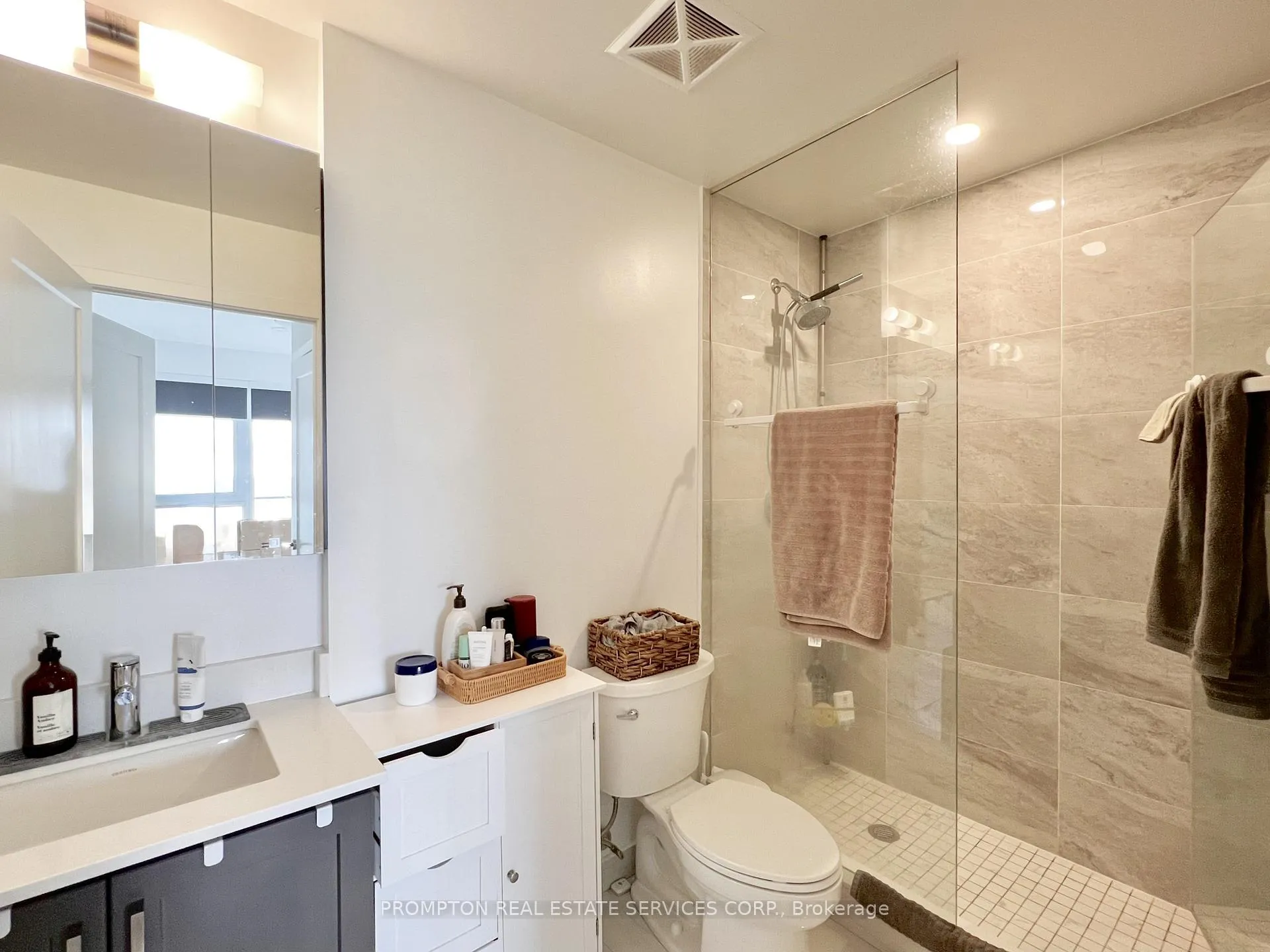 Photo 15 of Unit 1208, 95 Oneida Crescent, Richmond Hill, Langstaff — HOMEH