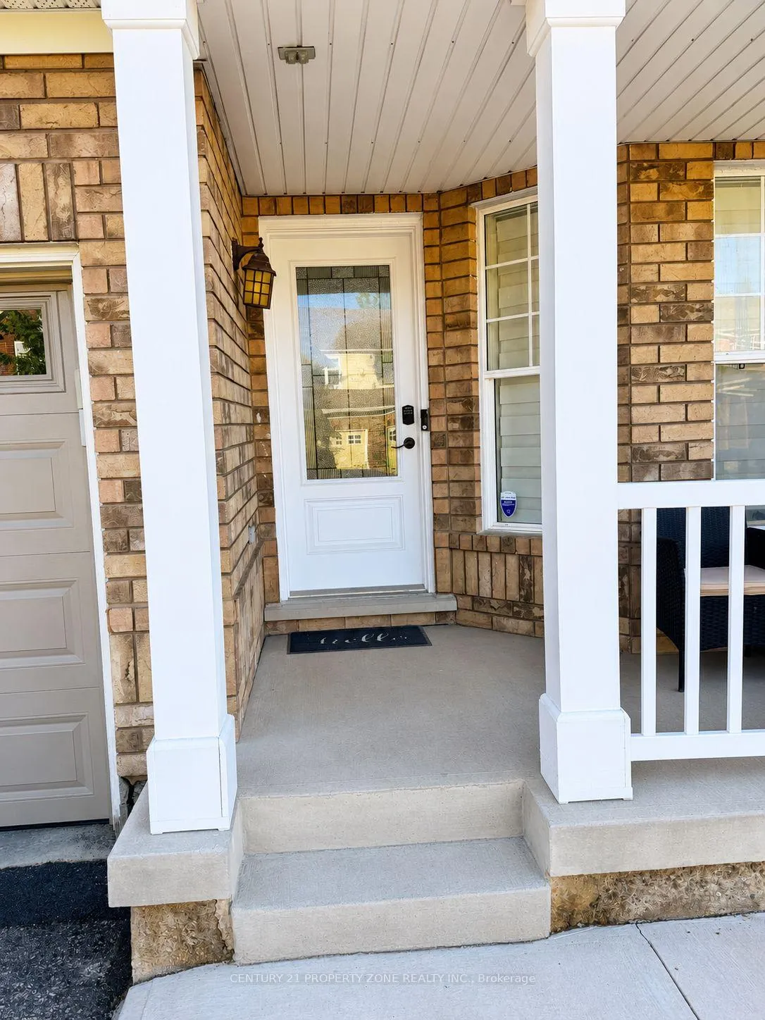 Photo 2 of Unit Upper, 721 Hutchinson Avenue, Milton, Beaty — HOMEH