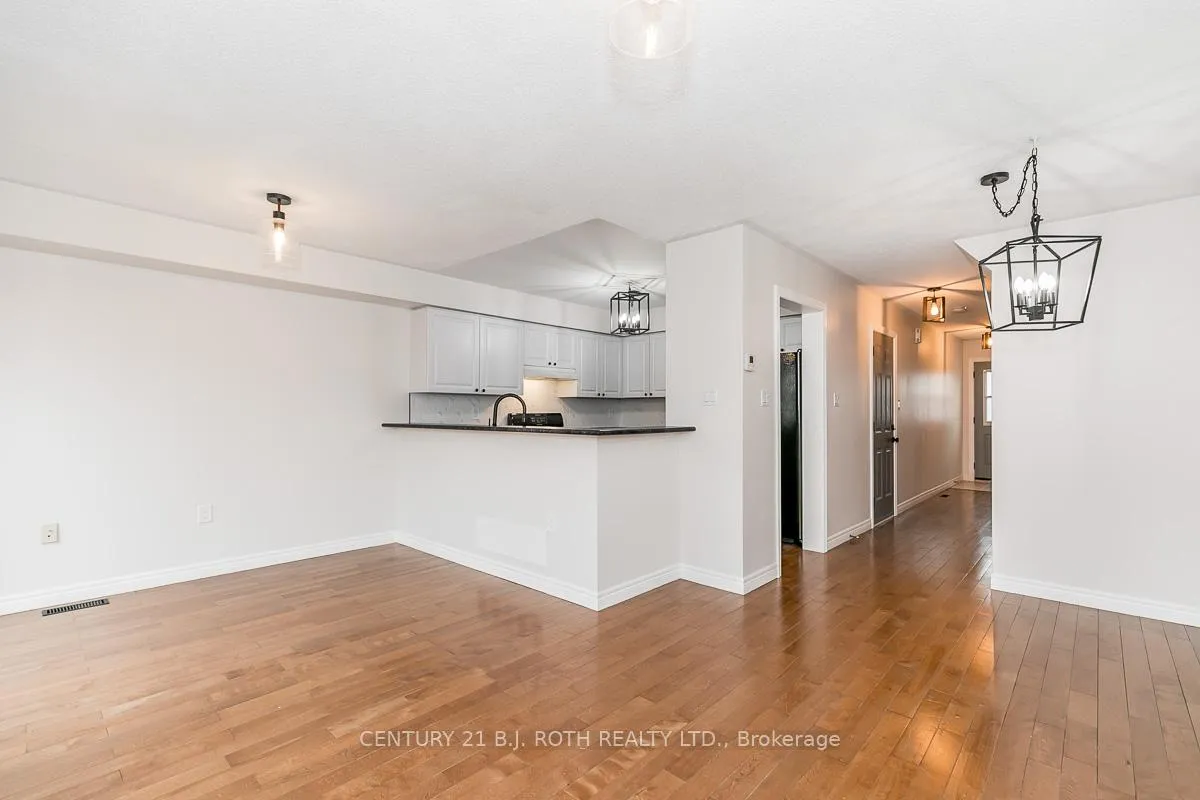 Photo 11 of Unit 18, 430 Mapleview Drive E, Barrie, Painswick South — HOMEH