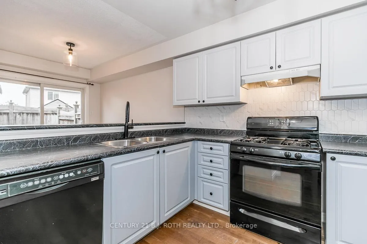 Photo 17 of Unit 18, 430 Mapleview Drive E, Barrie, Painswick South — HOMEH