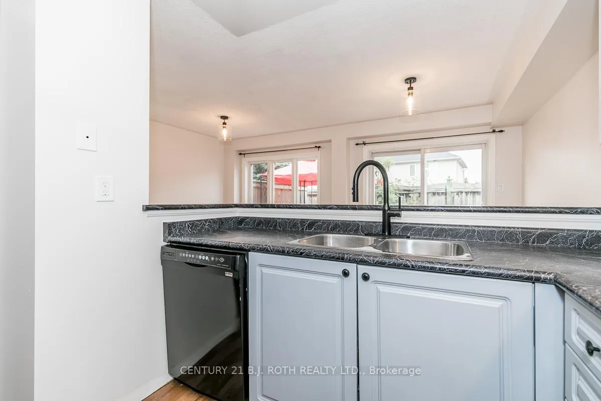Photo 18 of Unit 18, 430 Mapleview Drive E, Barrie, Painswick South — HOMEH
