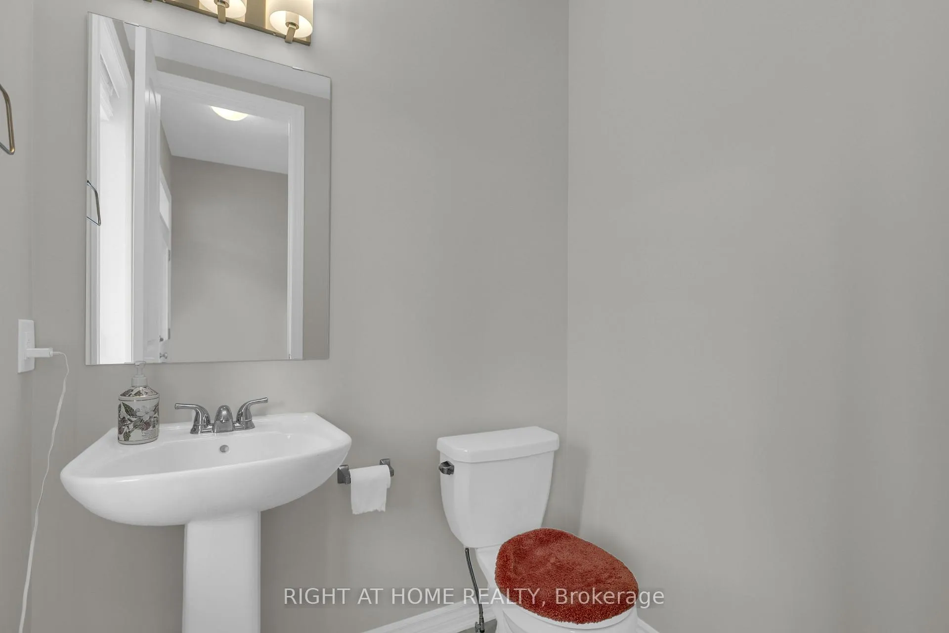 Photo 4 of 46 Focality Crescent, Ottawa, Barrhaven - Half Moon Bay — HOMEH
