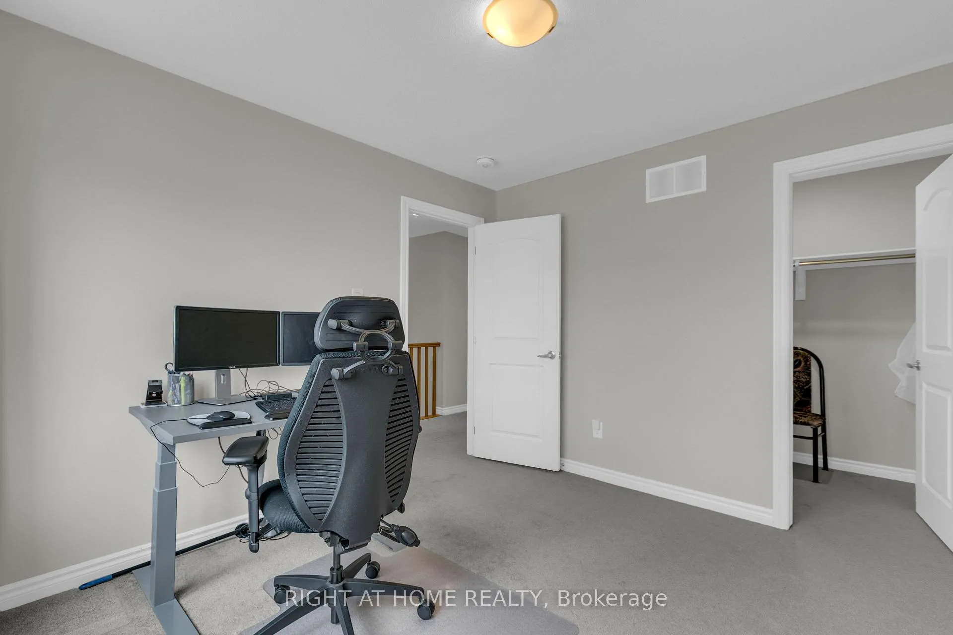 Photo 21 of 46 Focality Crescent, Ottawa, Barrhaven - Half Moon Bay — HOMEH