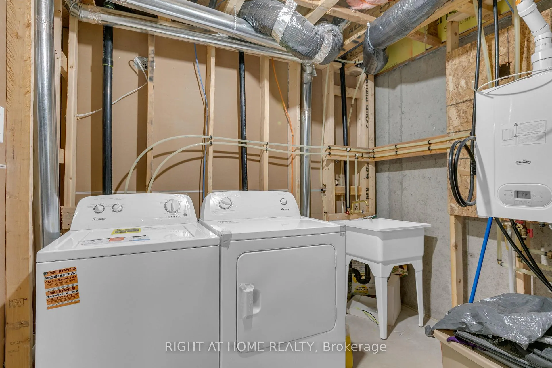 Photo 26 of 46 Focality Crescent, Ottawa, Barrhaven - Half Moon Bay — HOMEH