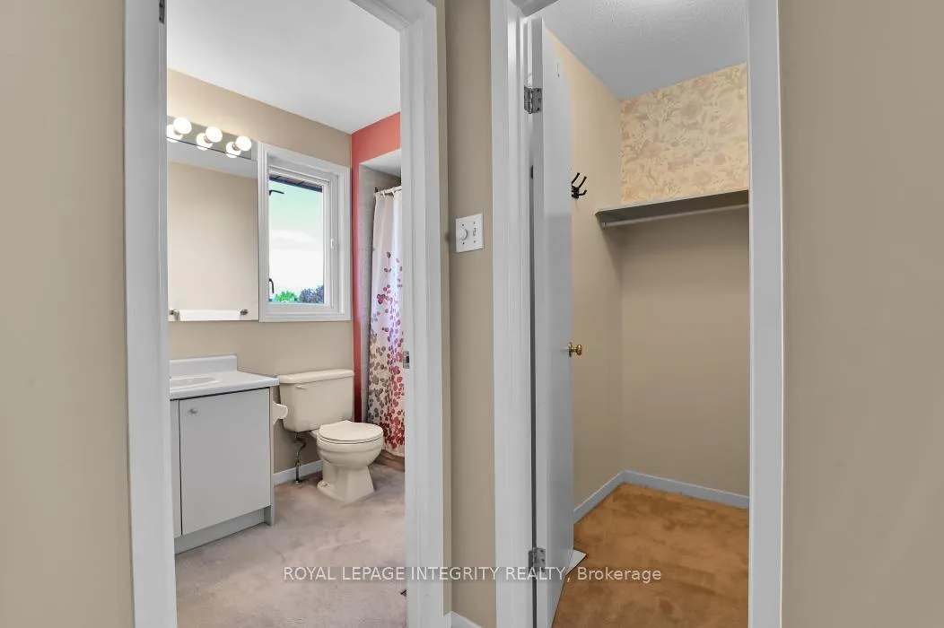 Photo 13 of 121 Dossetter Way, Ottawa, Hunt Club Park — HOMEH
