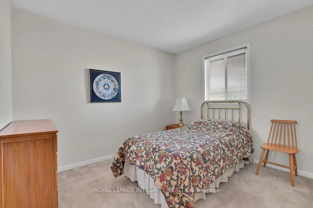 Photo 15 of 121 Dossetter Way, Ottawa, Hunt Club Park — HOMEH