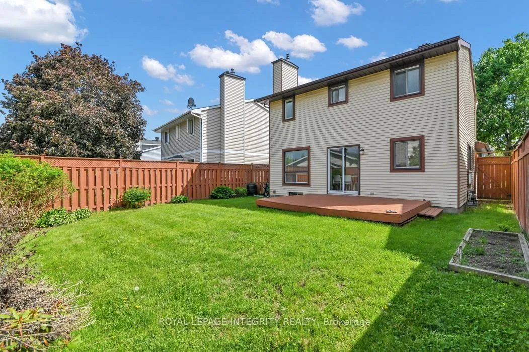 Photo 21 of 121 Dossetter Way, Ottawa, Hunt Club Park — HOMEH