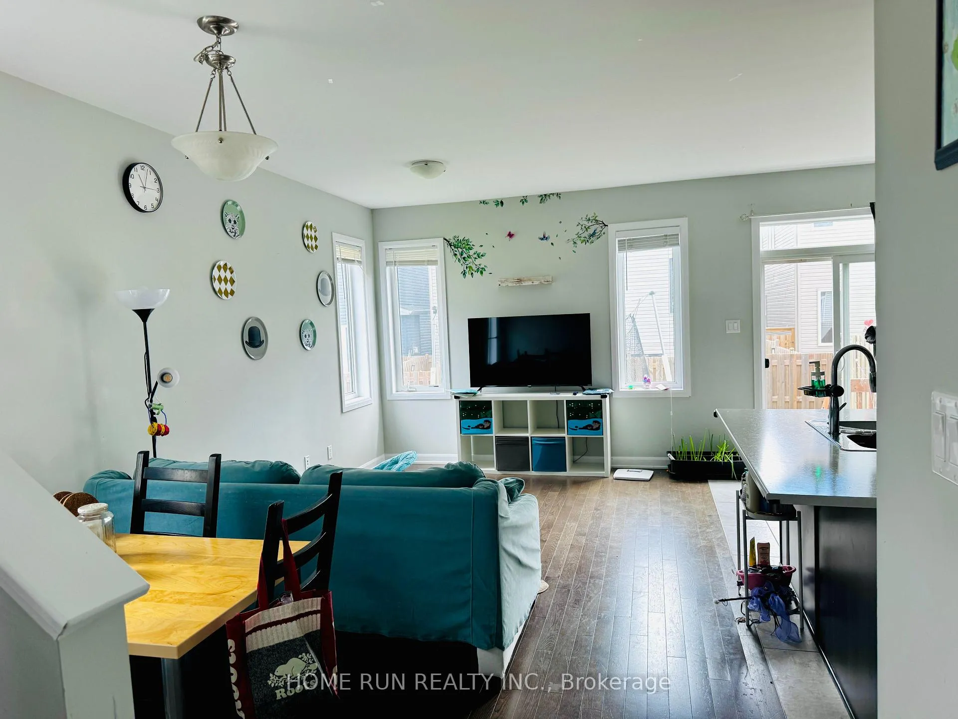 Photo 2 of 135 Teelin Circle, Ottawa, Barrhaven - Half Moon Bay — HOMEH