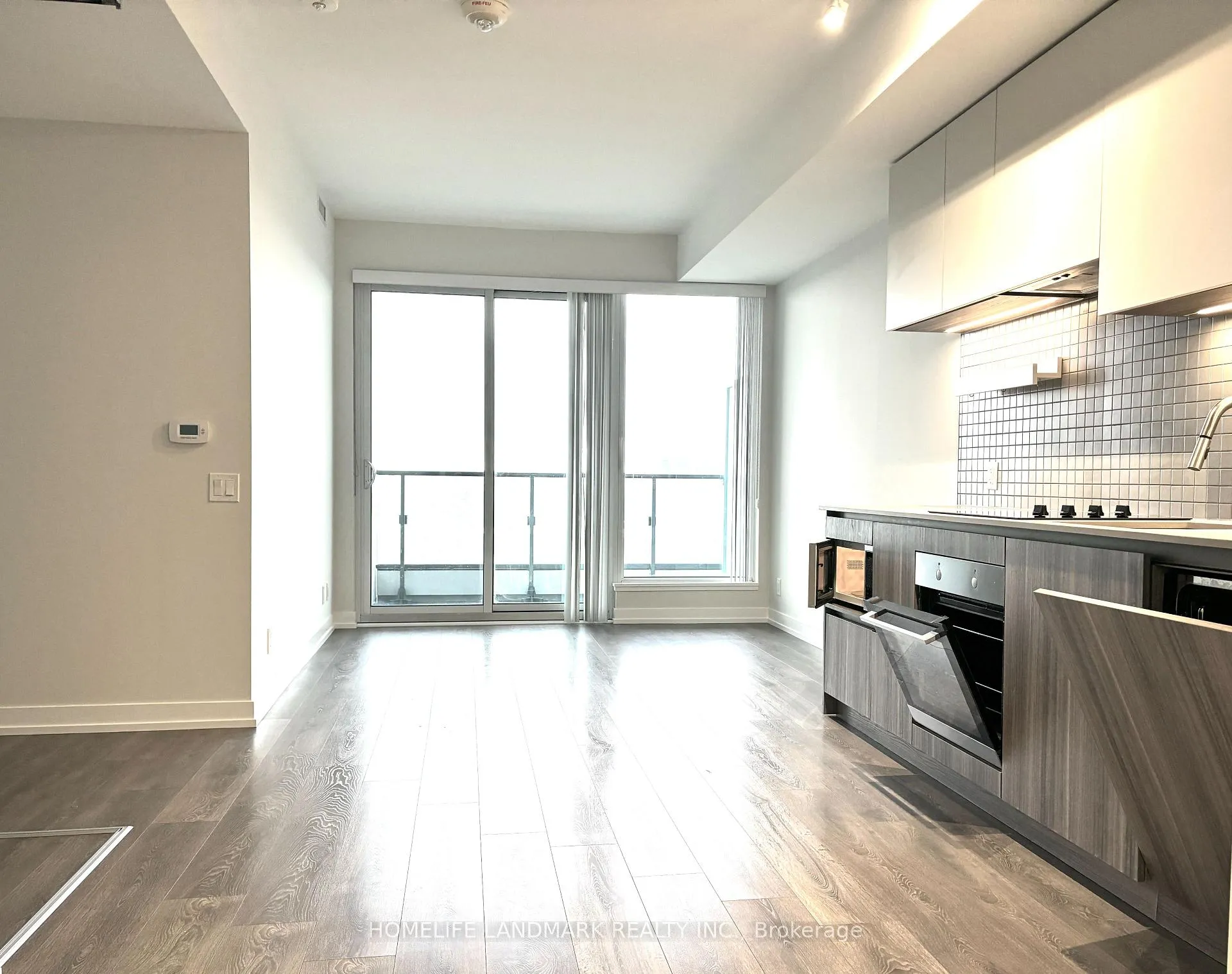 Photo 3 of Unit 2001, 898 Portage Parkway, Vaughan, Vaughan Corporate Centre — HOMEH
