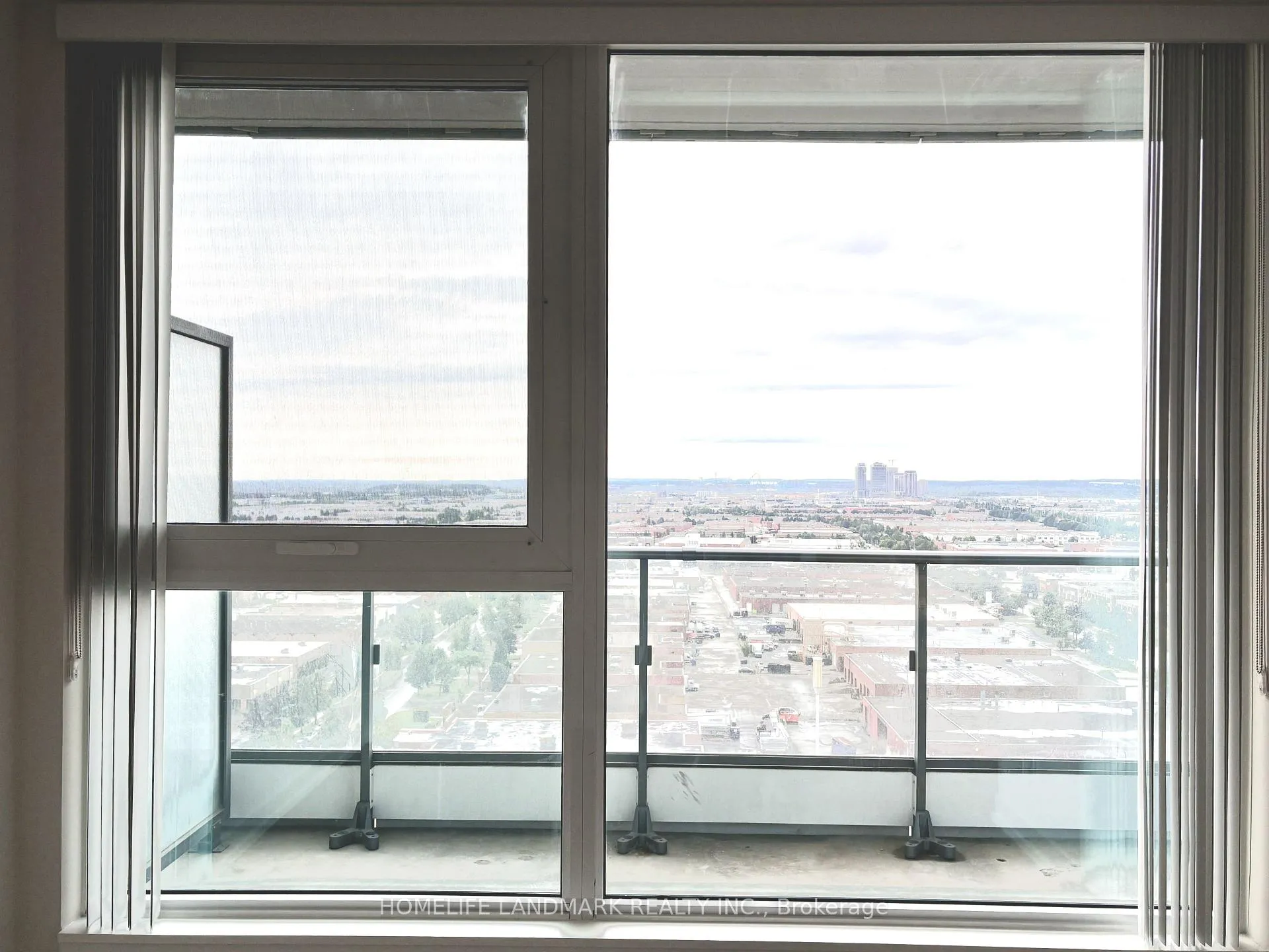 Photo 14 of Unit 2001, 898 Portage Parkway, Vaughan, Vaughan Corporate Centre — HOMEH