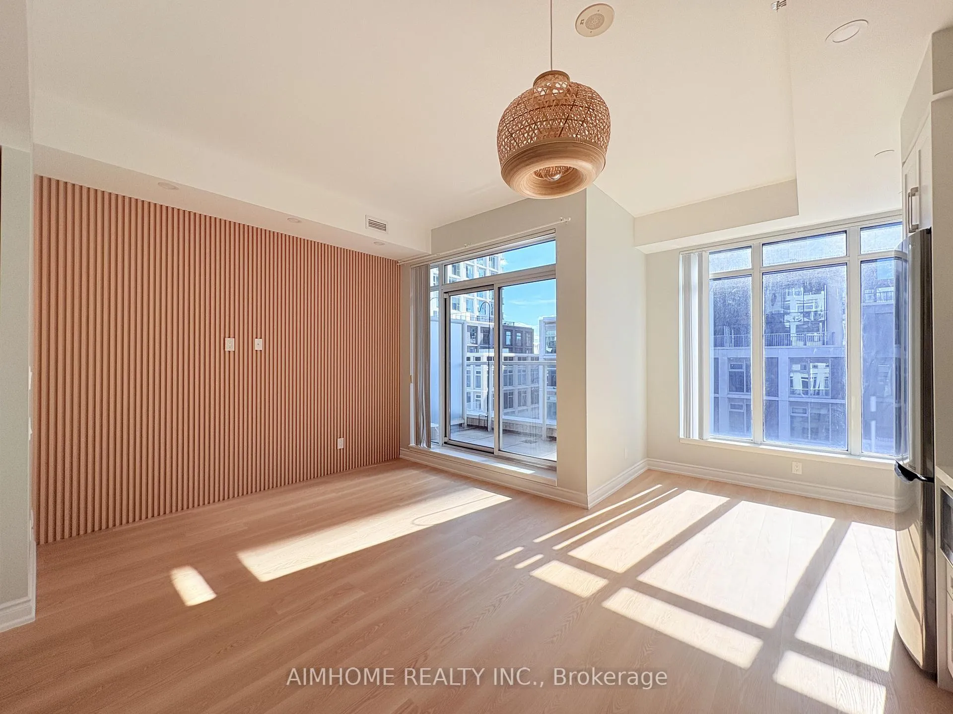 Photo 10 of Unit 621, 783 Bathurst Street, Toronto, University — HOMEH