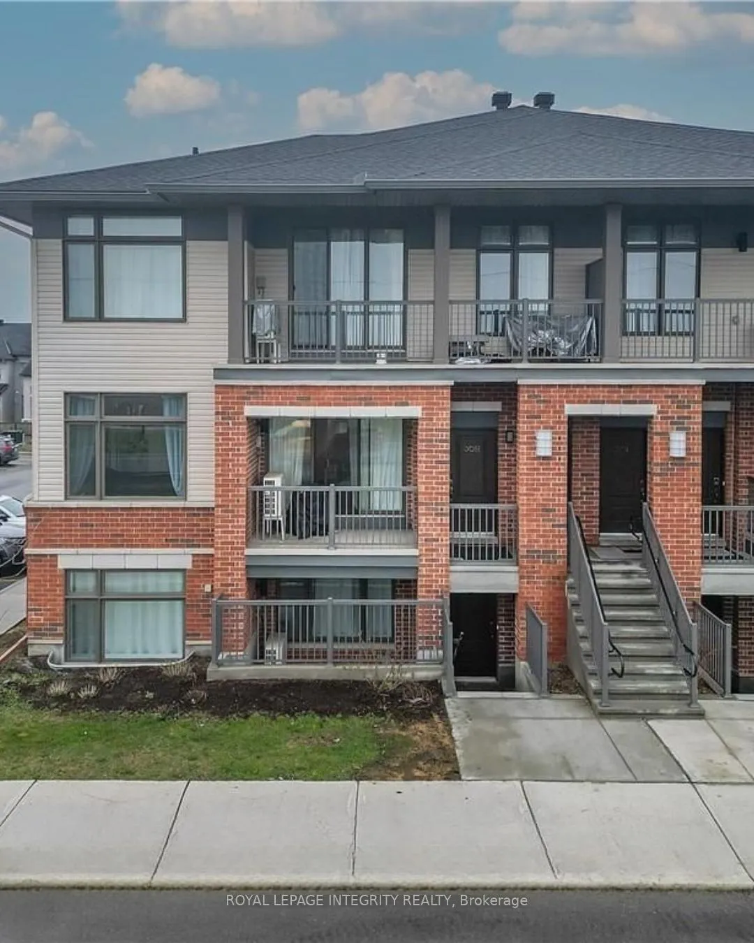 Front of Unit J, 30 Jaguar Pvt